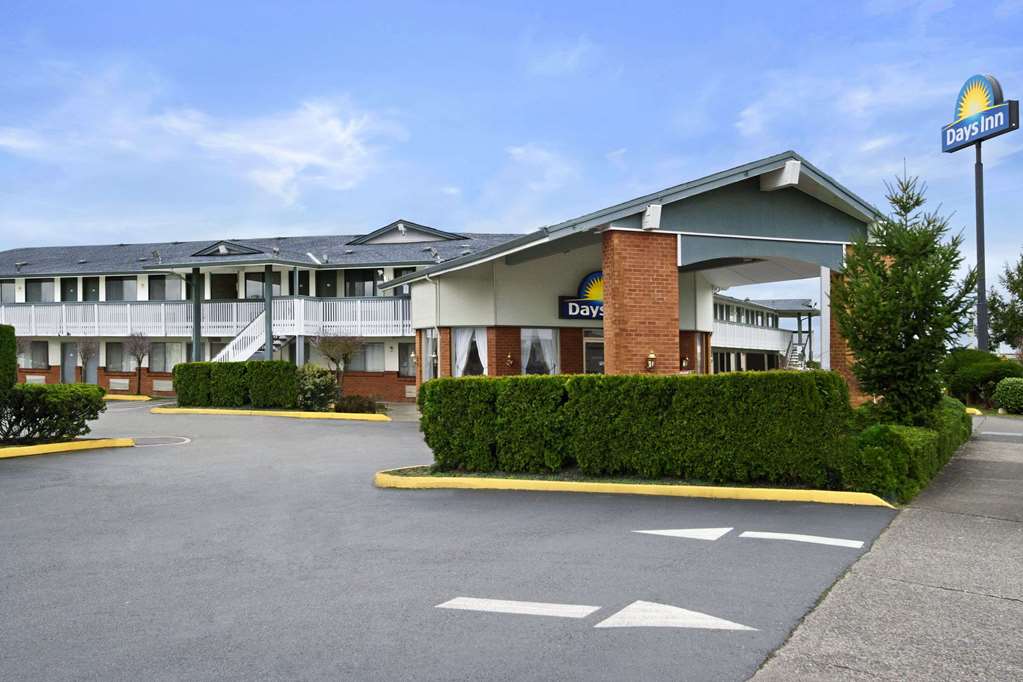 Days Inn by Wyndham Auburn