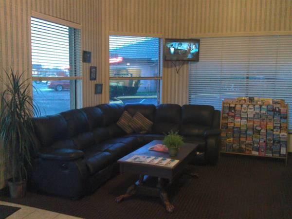 Days Inn by Wyndham Auburn