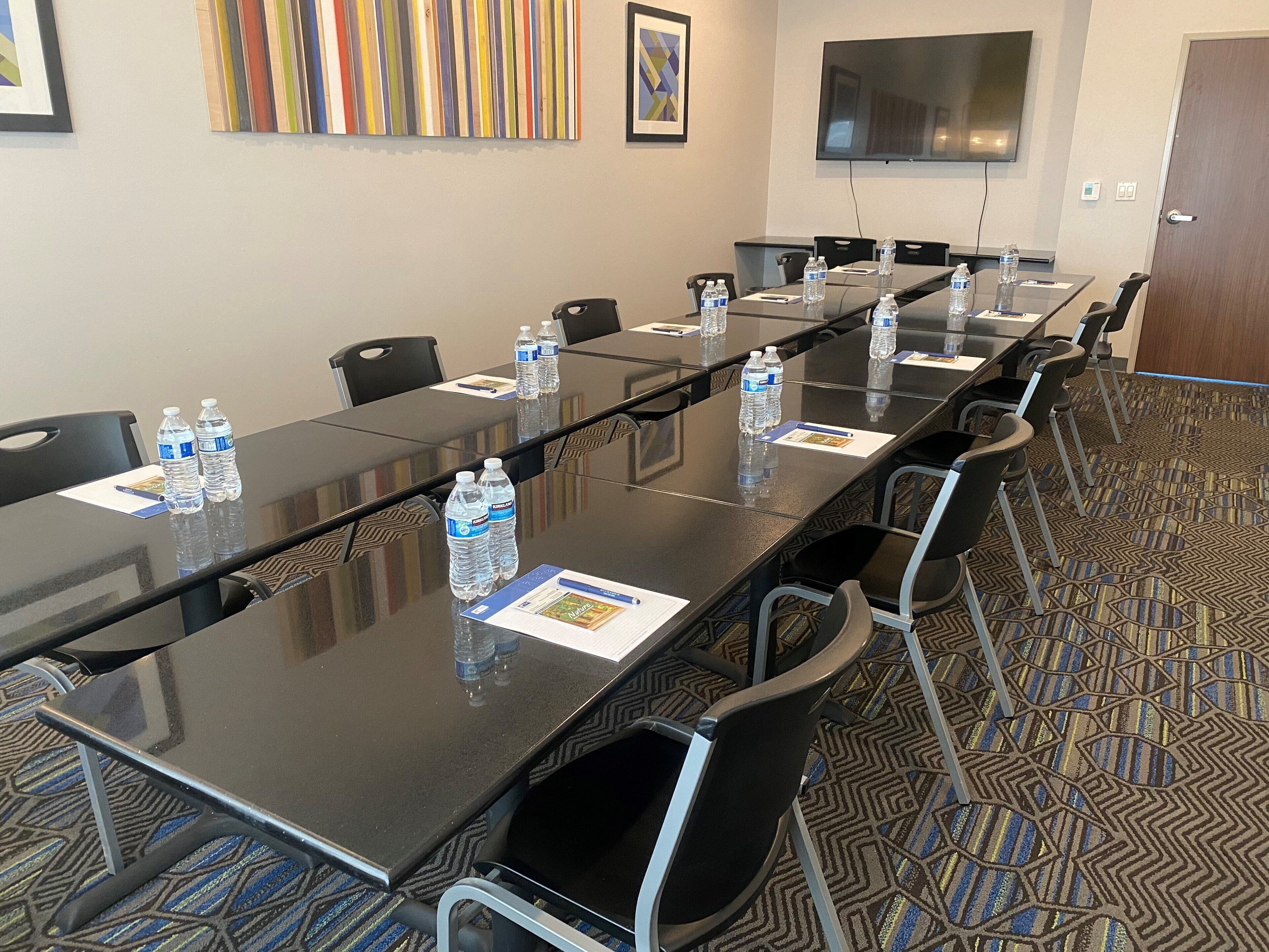 Holiday Inn Express & Suites Auburn Downtown