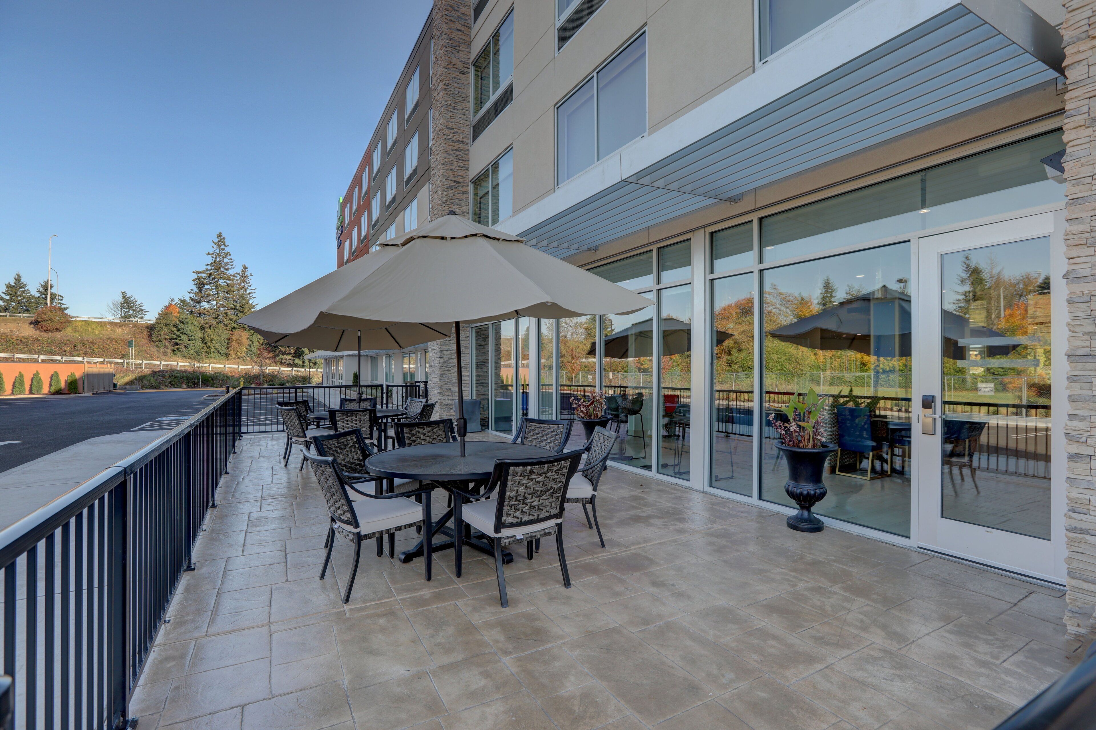 Holiday Inn Express & Suites Auburn Downtown