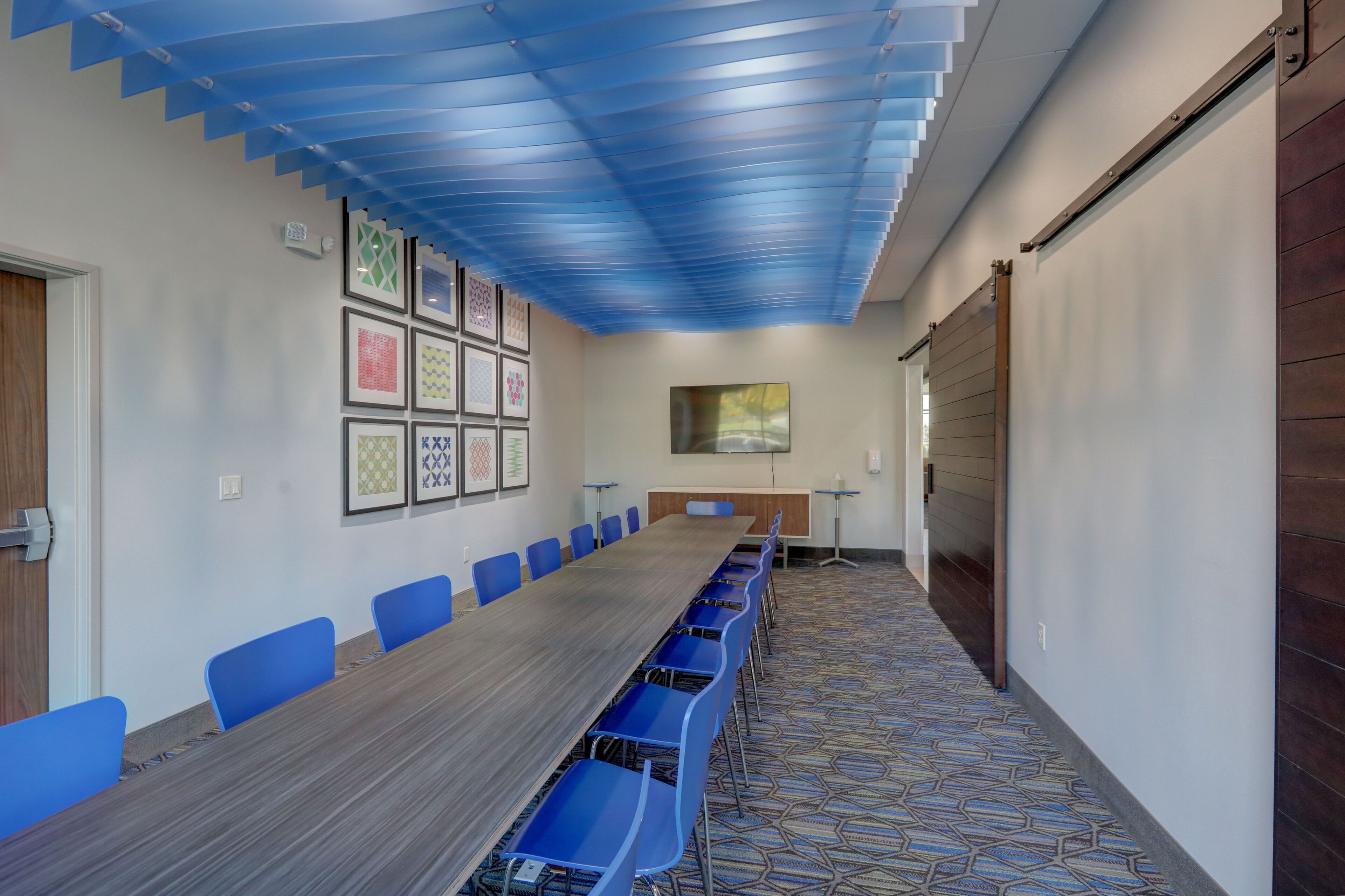 Holiday Inn Express & Suites Auburn Downtown