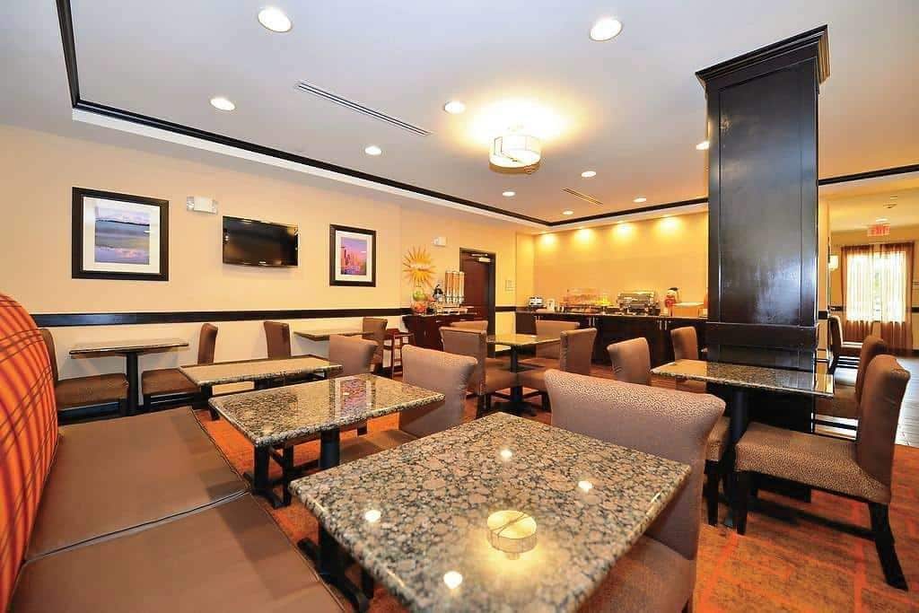 La Quinta Inn & Suites by Wyndham Auburn