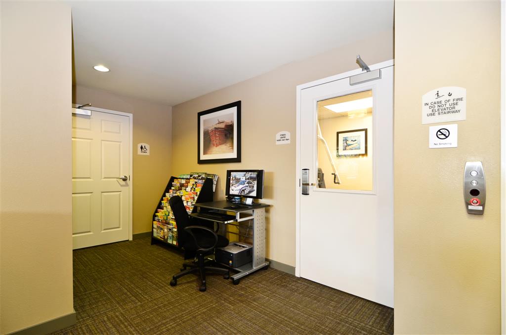 The Marshall Suites