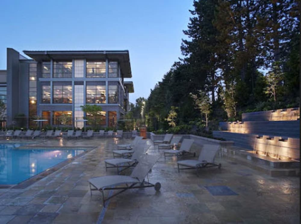 Bellevue Club Hotel