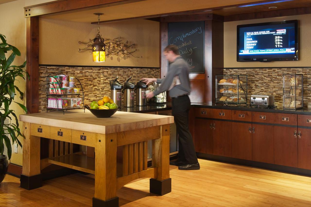 Larkspur Landing Bellevue