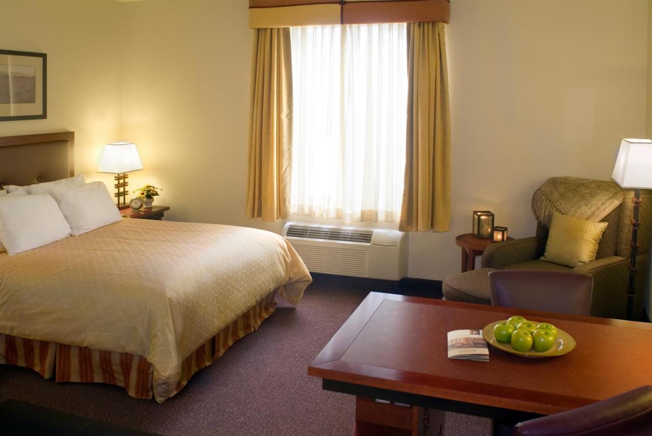 Larkspur Landing Bellevue