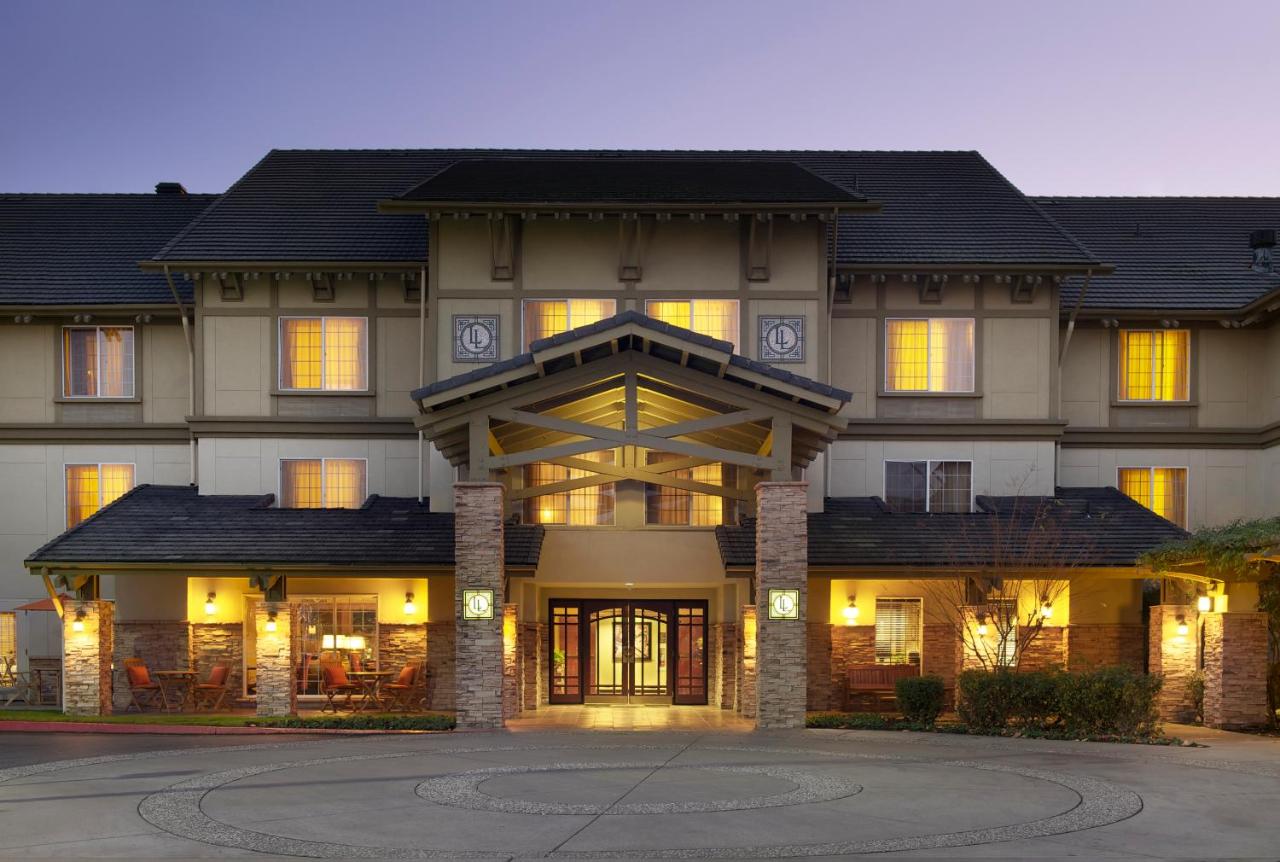 Larkspur Landing Bellevue