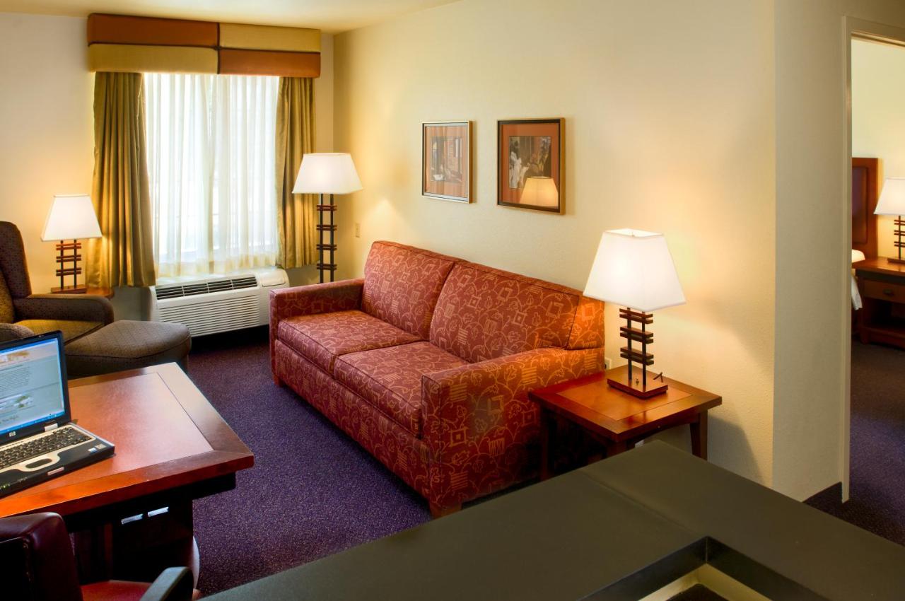 Larkspur Landing Bellevue
