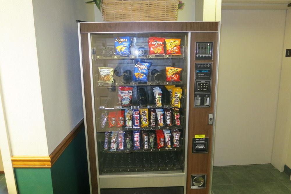 Bay City Motor Inn