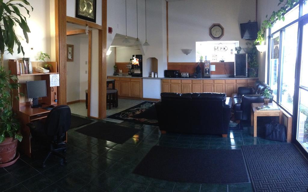 Bay City Motor Inn