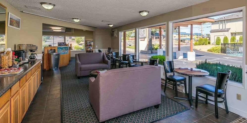 Coachman Inn
