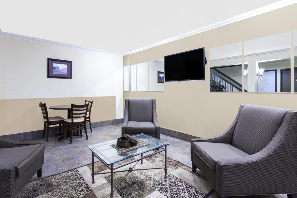 Days Inn by Wyndham Bellingham