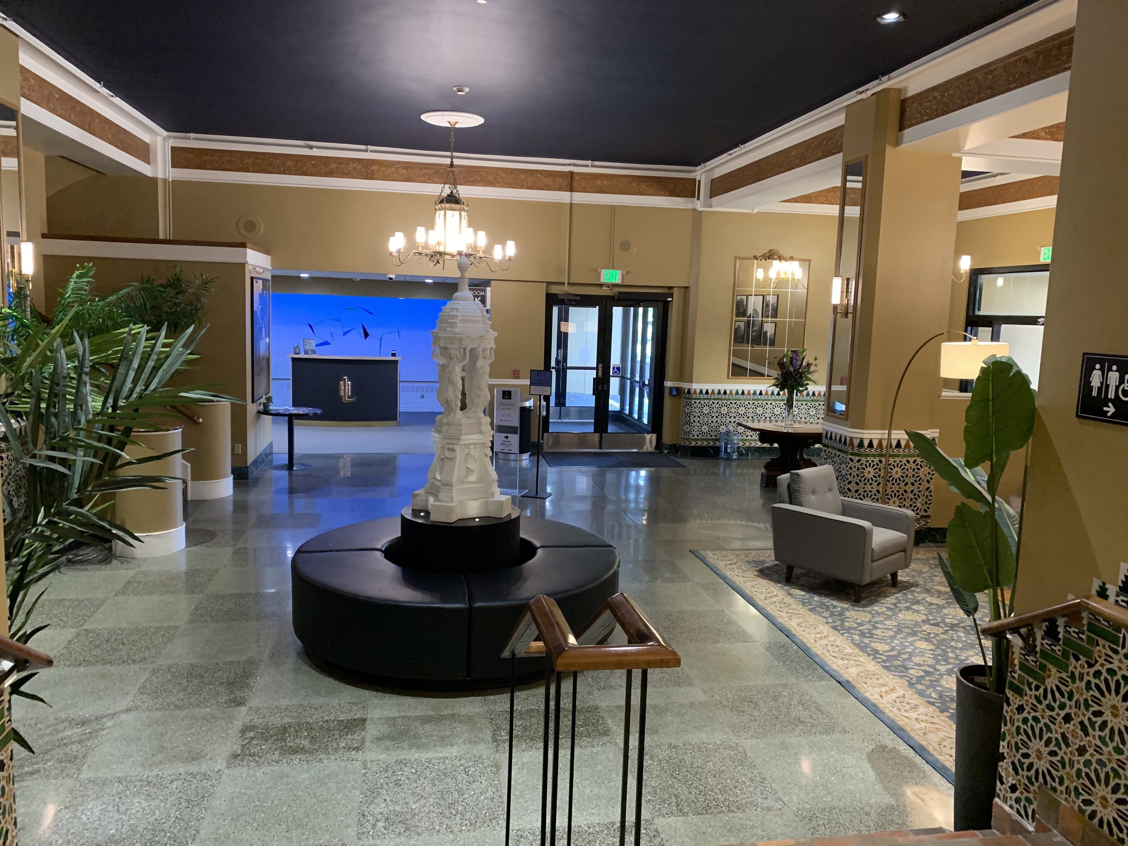 Hotel Leo