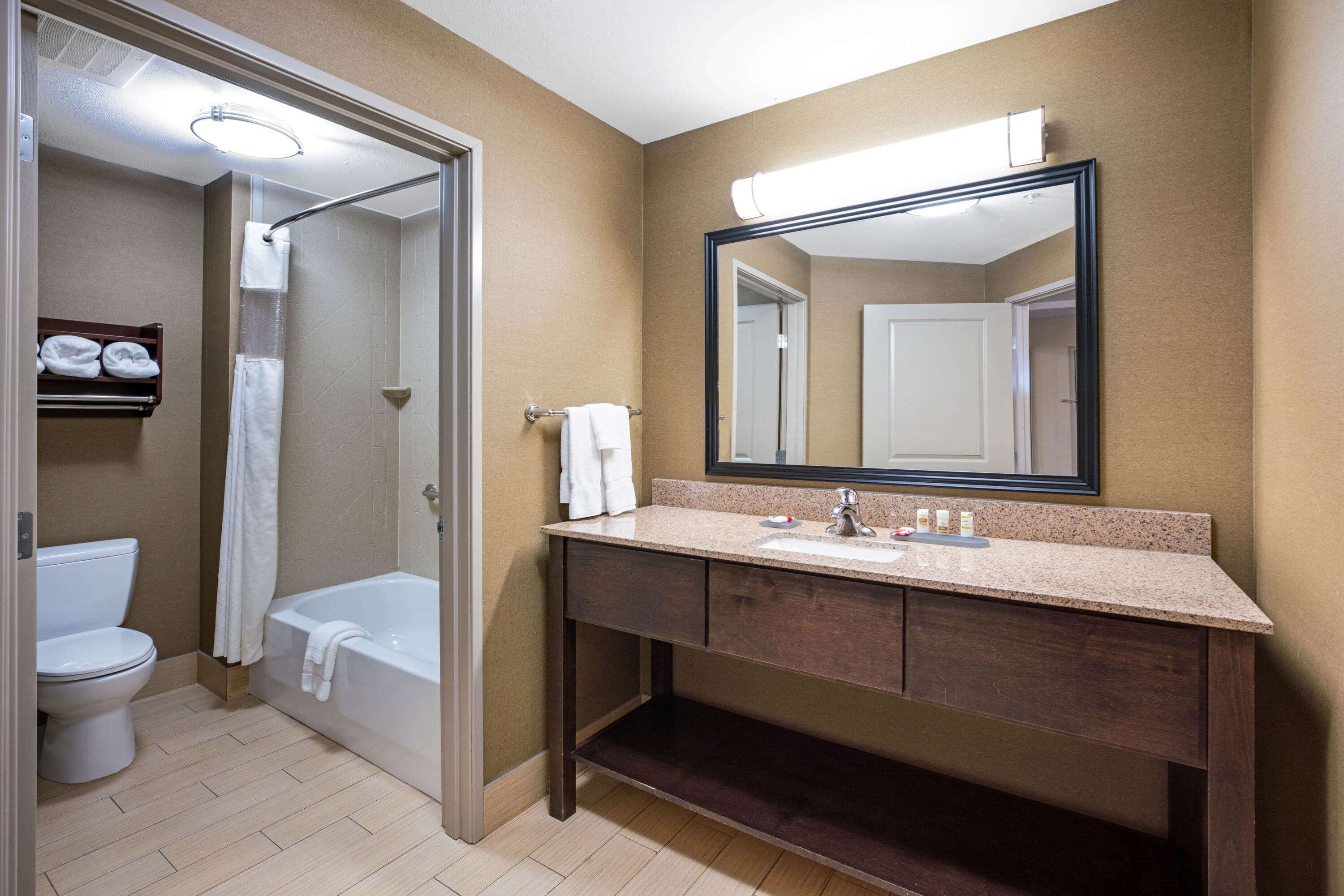 La Quinta Inn & Suites by Wyndham Bellingham