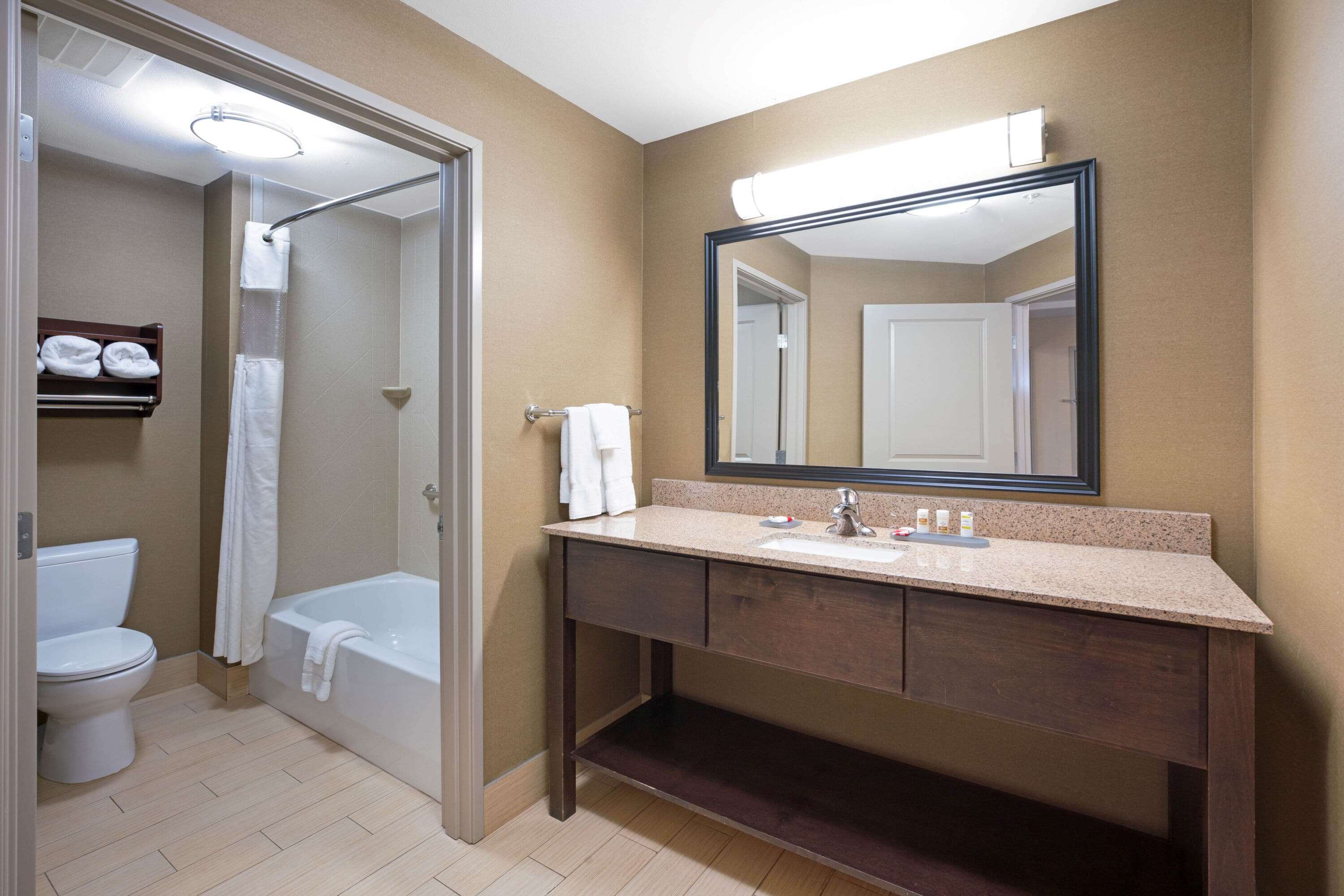 La Quinta Inn & Suites by Wyndham Bellingham