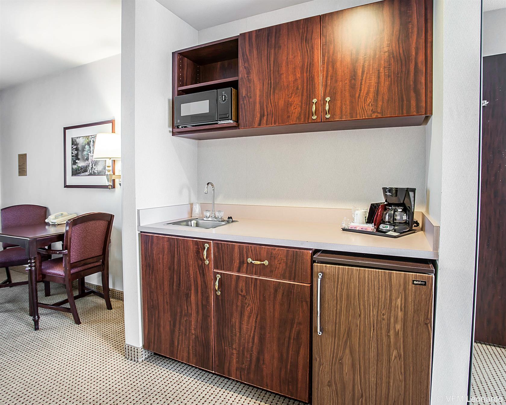 Quality Inn Grand Suites