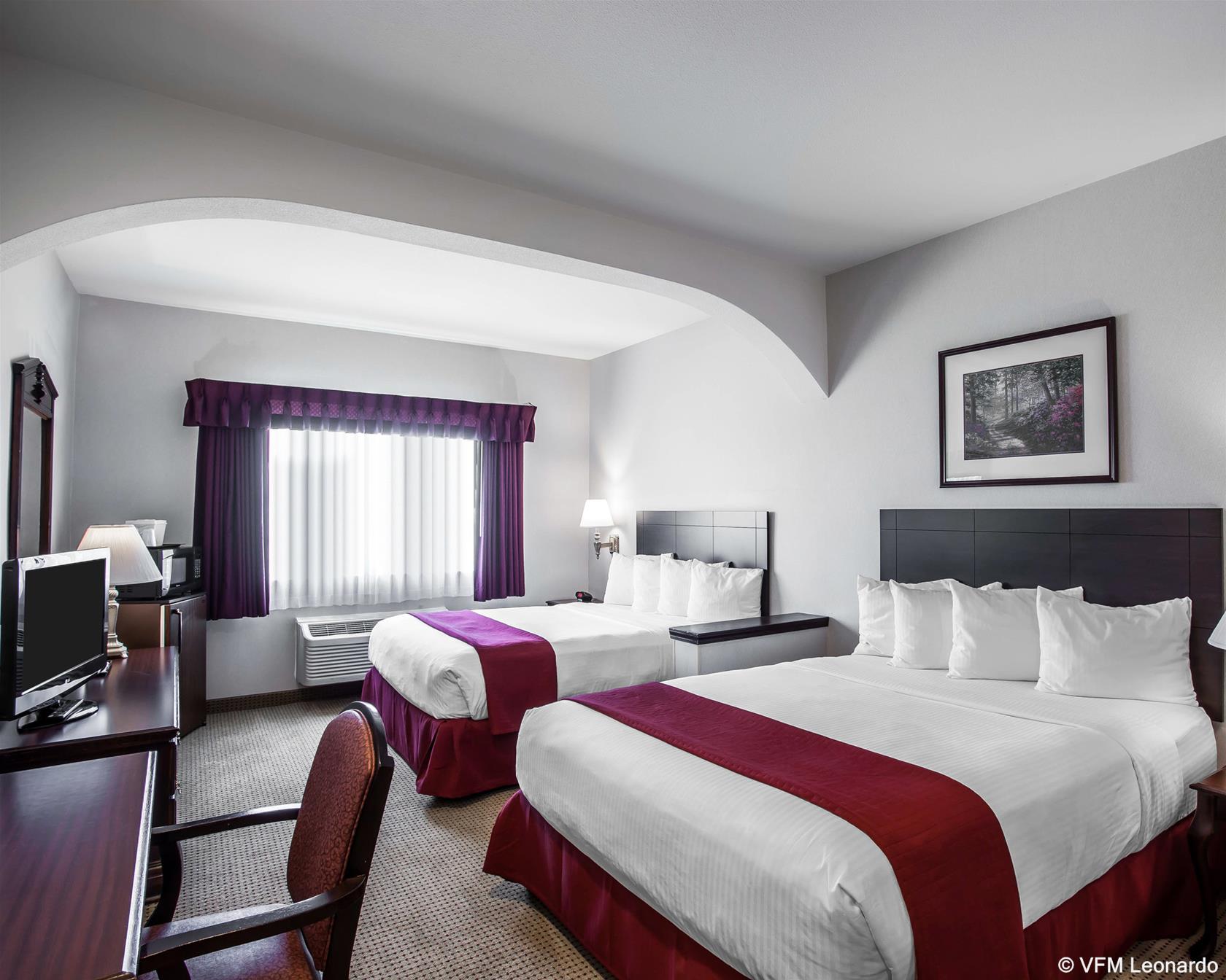 Quality Inn Grand Suites