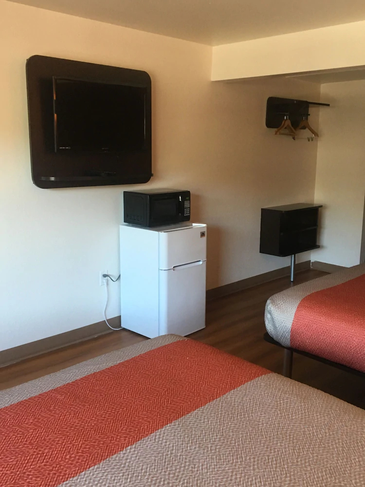 Motel 6 Bremerton
