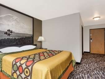 Super 8 by Wyndham Bremerton