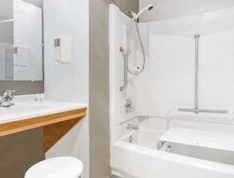 Super 8 by Wyndham Bremerton
