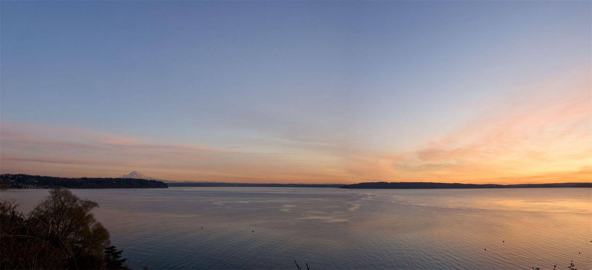 Three Tree Point Bed & Breakfast