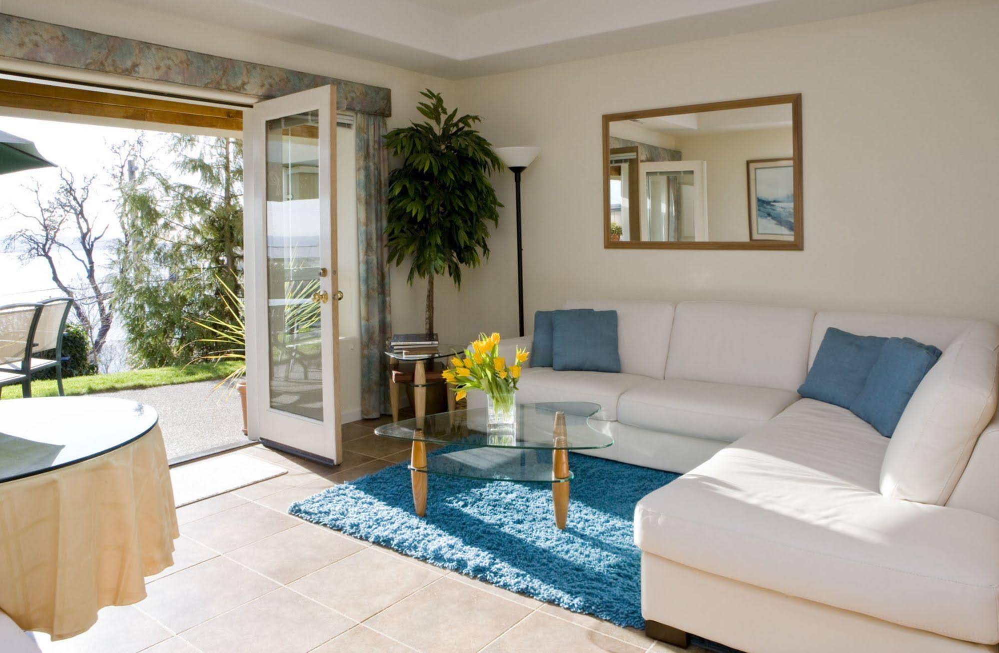 Three Tree Point Bed & Breakfast