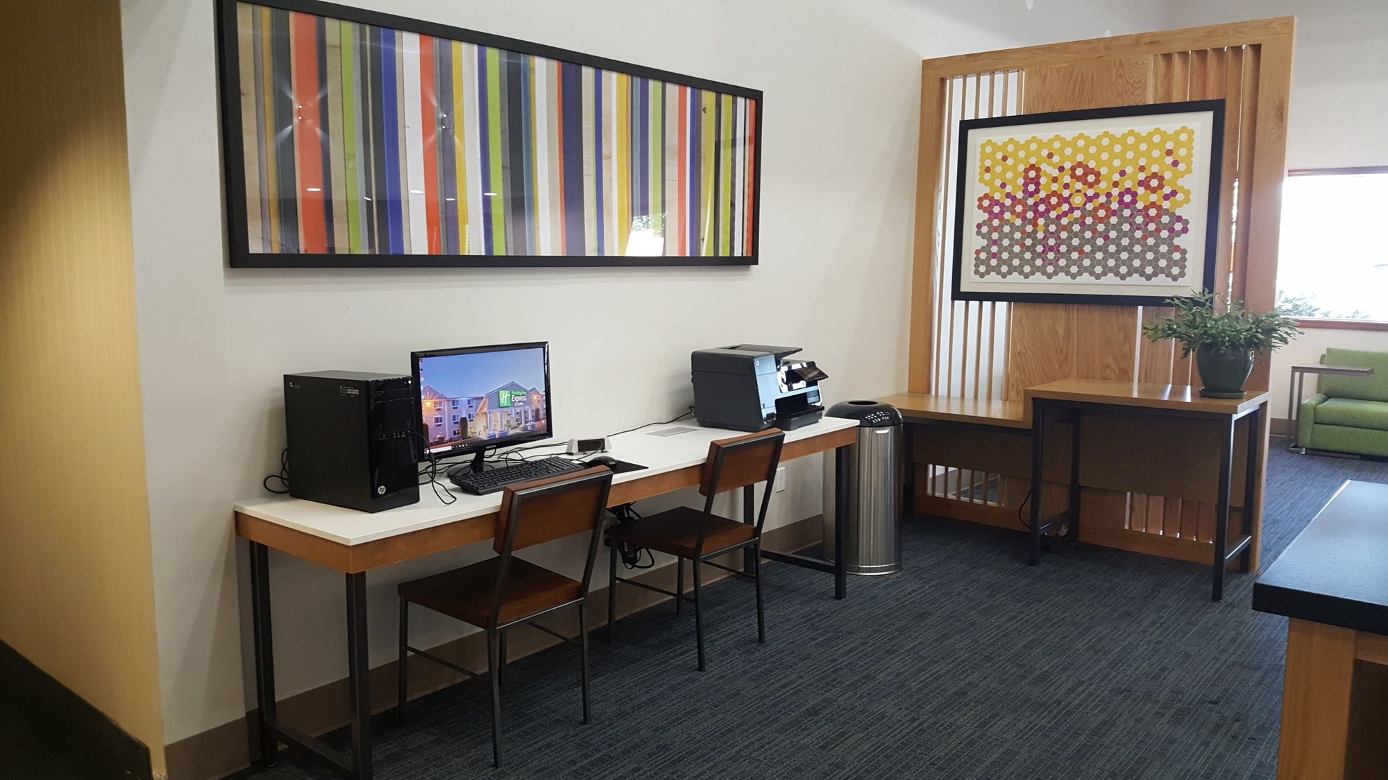 Holiday Inn Express Hotel & Suites Burlington