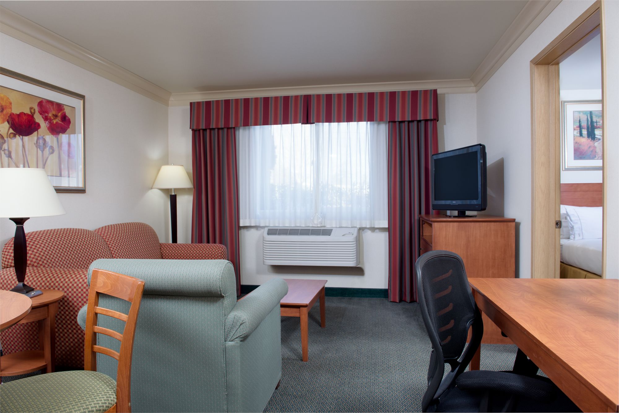 Holiday Inn Express Hotel & Suites Burlington