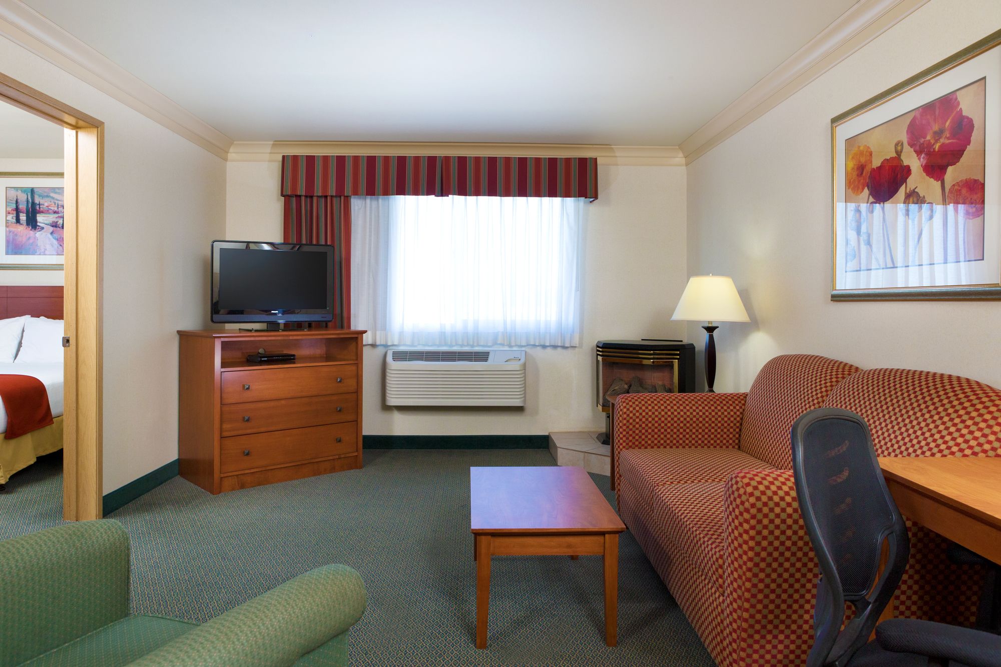 Holiday Inn Express Hotel & Suites Burlington