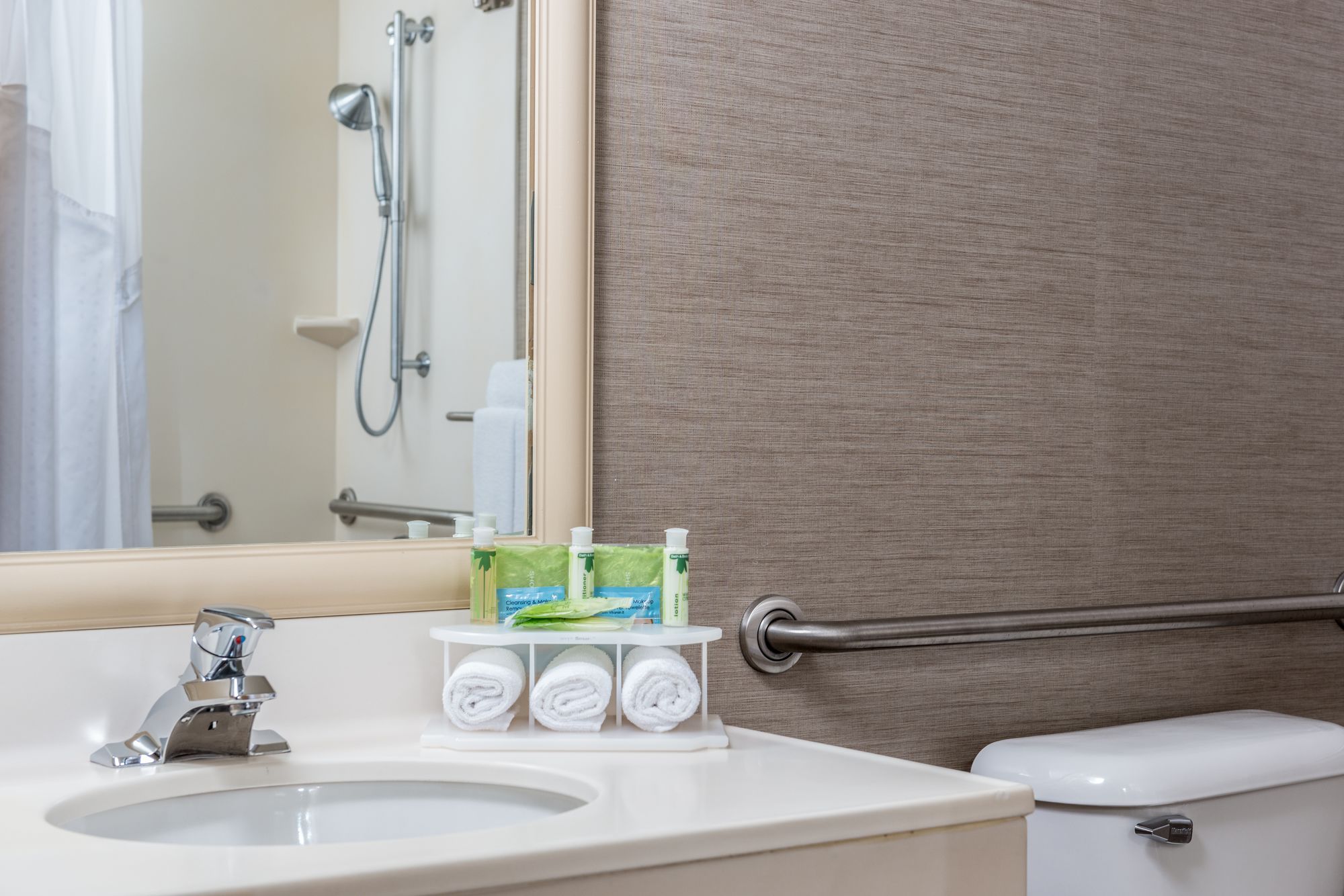 Holiday Inn Express Hotel & Suites Burlington