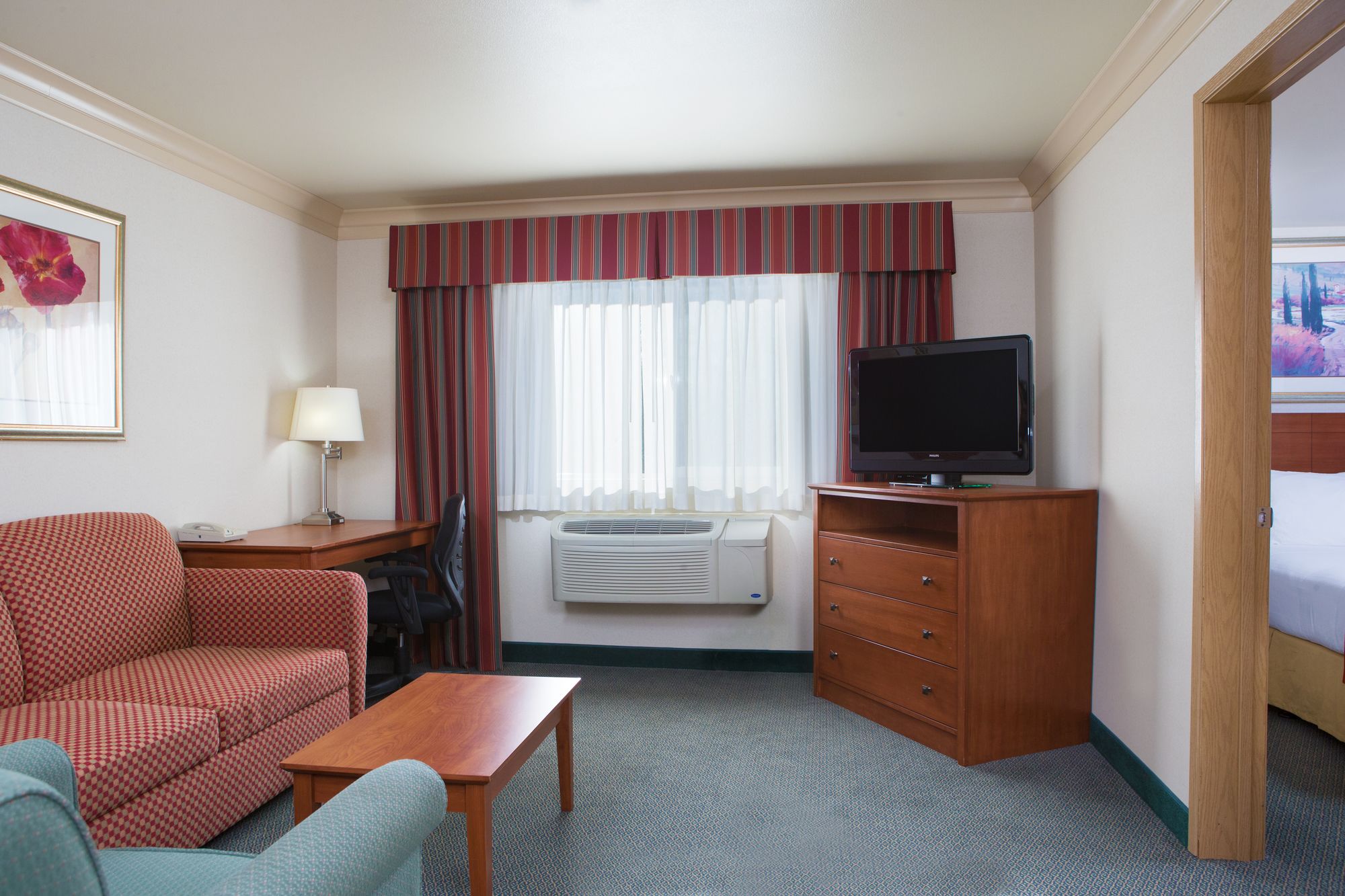 Holiday Inn Express Hotel & Suites Burlington