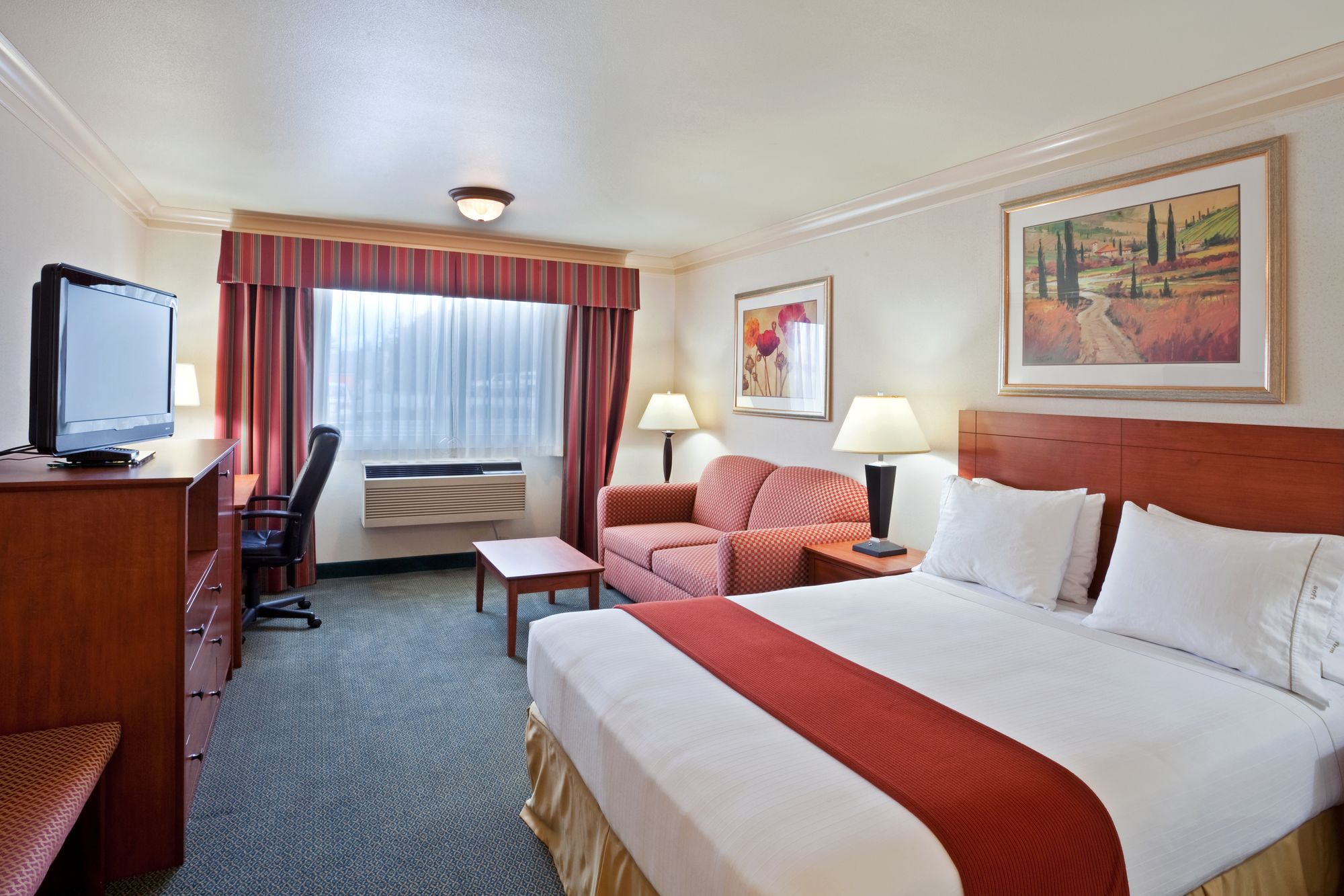 Holiday Inn Express Hotel & Suites Burlington