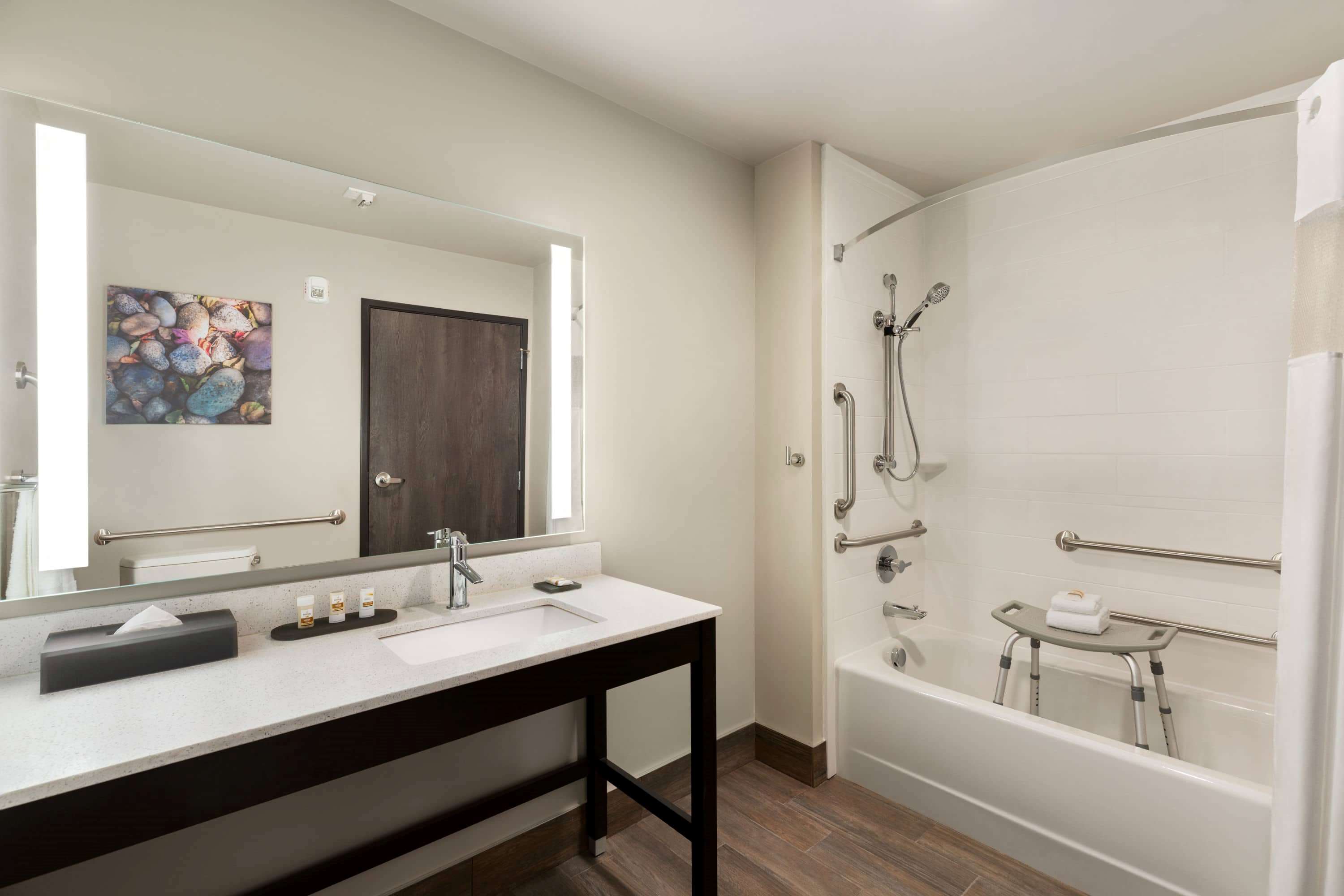 La Quinta Inn & Suites by Wyndham Burlington