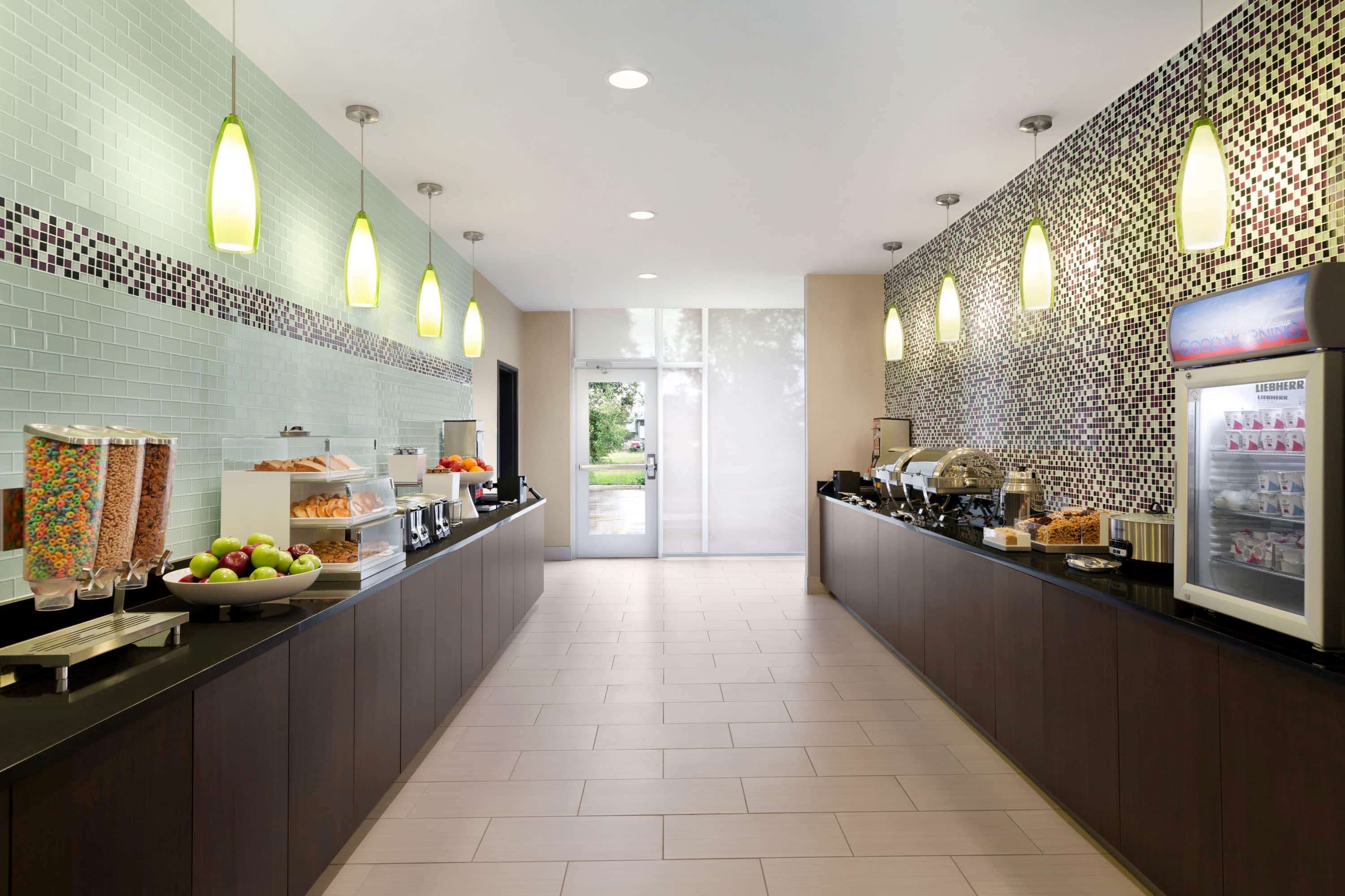 La Quinta Inn & Suites by Wyndham Burlington