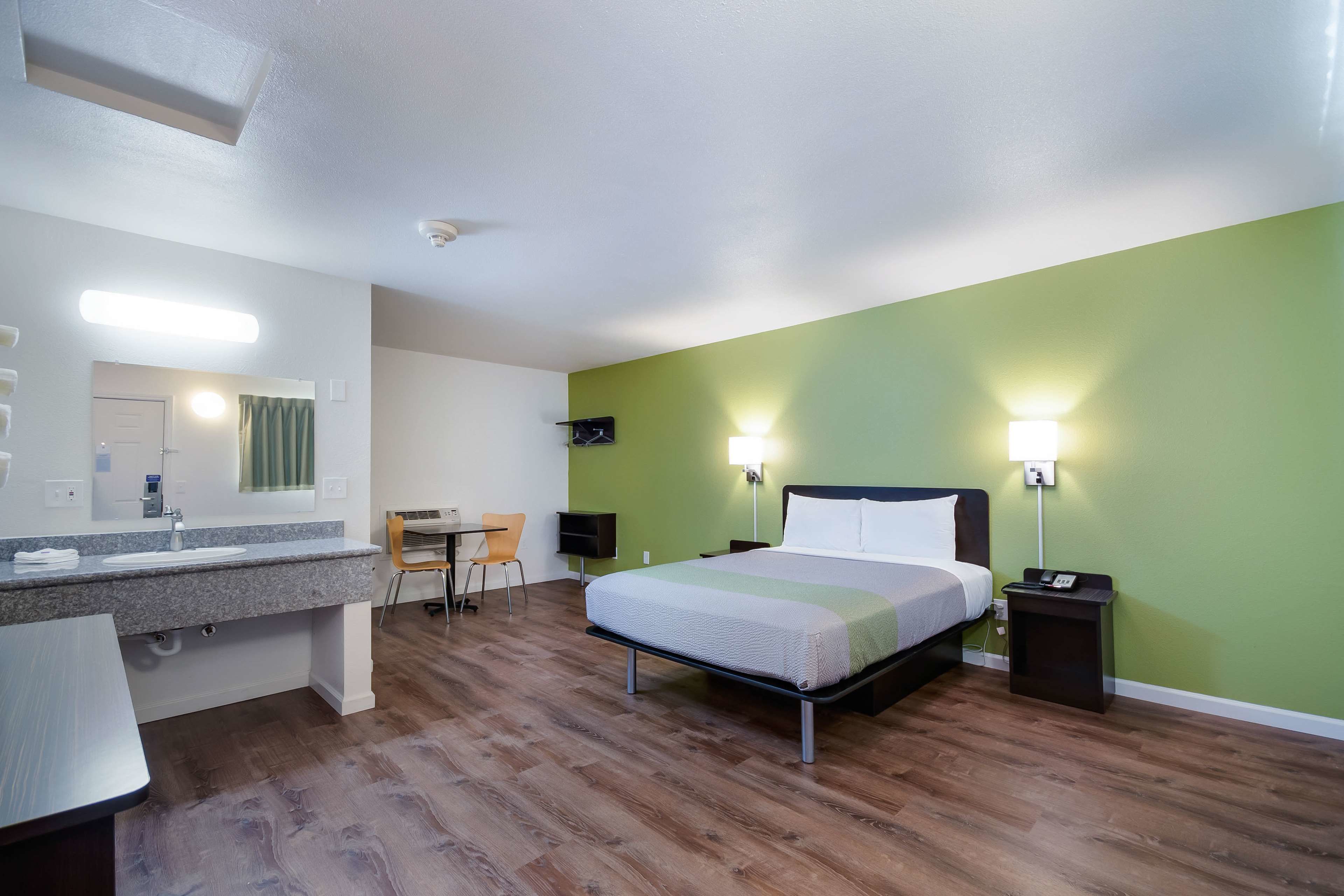 Motel 6 Burlington