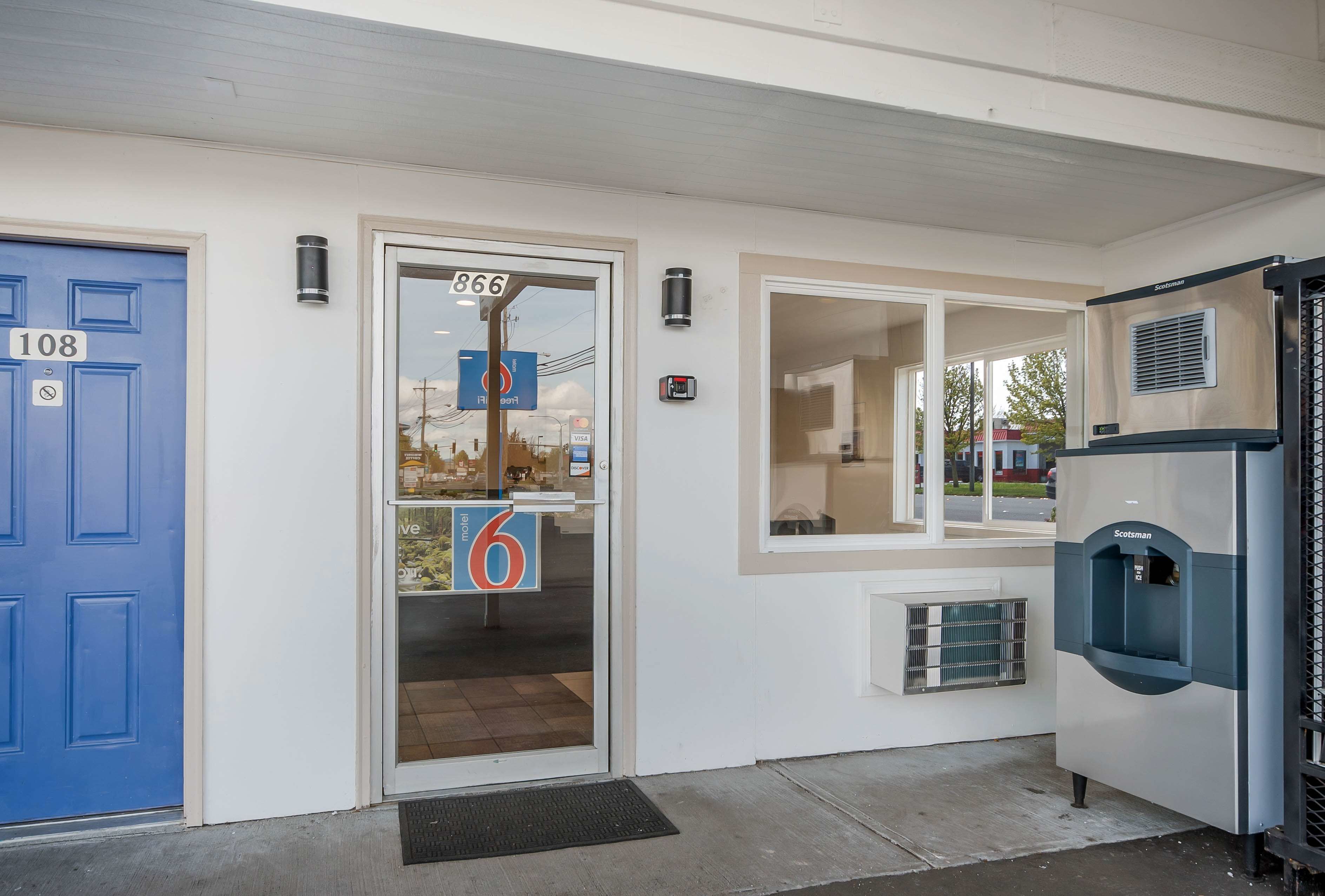 Motel 6 Burlington