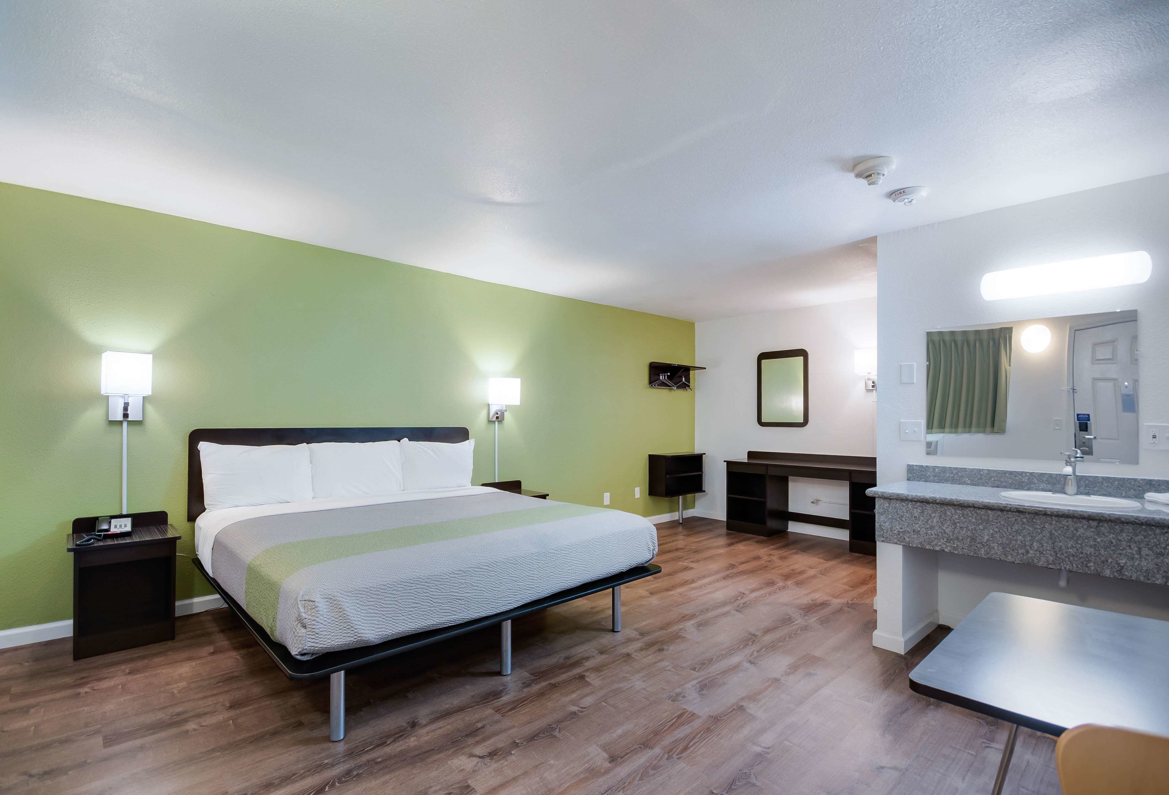 Motel 6 Burlington