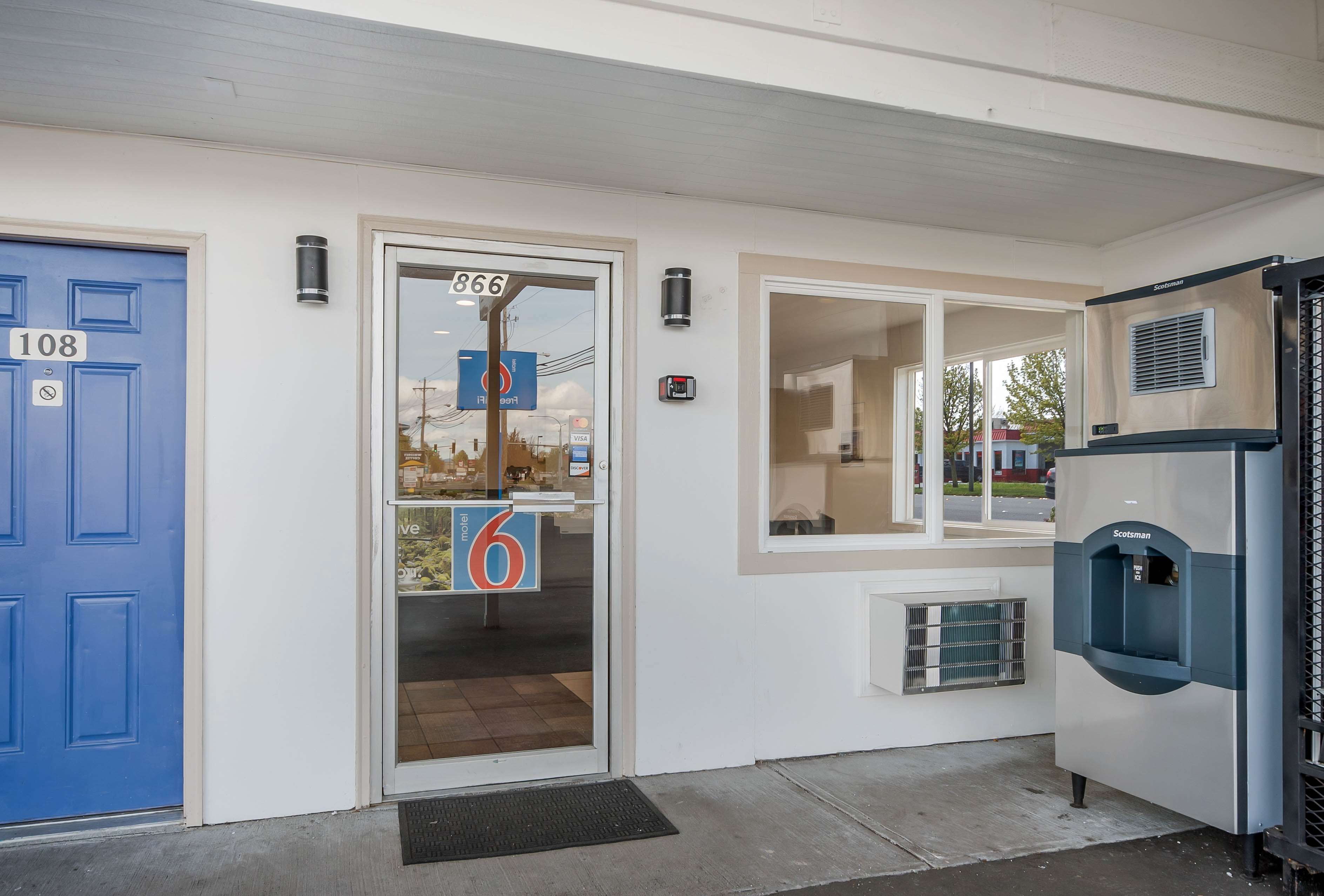 Motel 6 Burlington