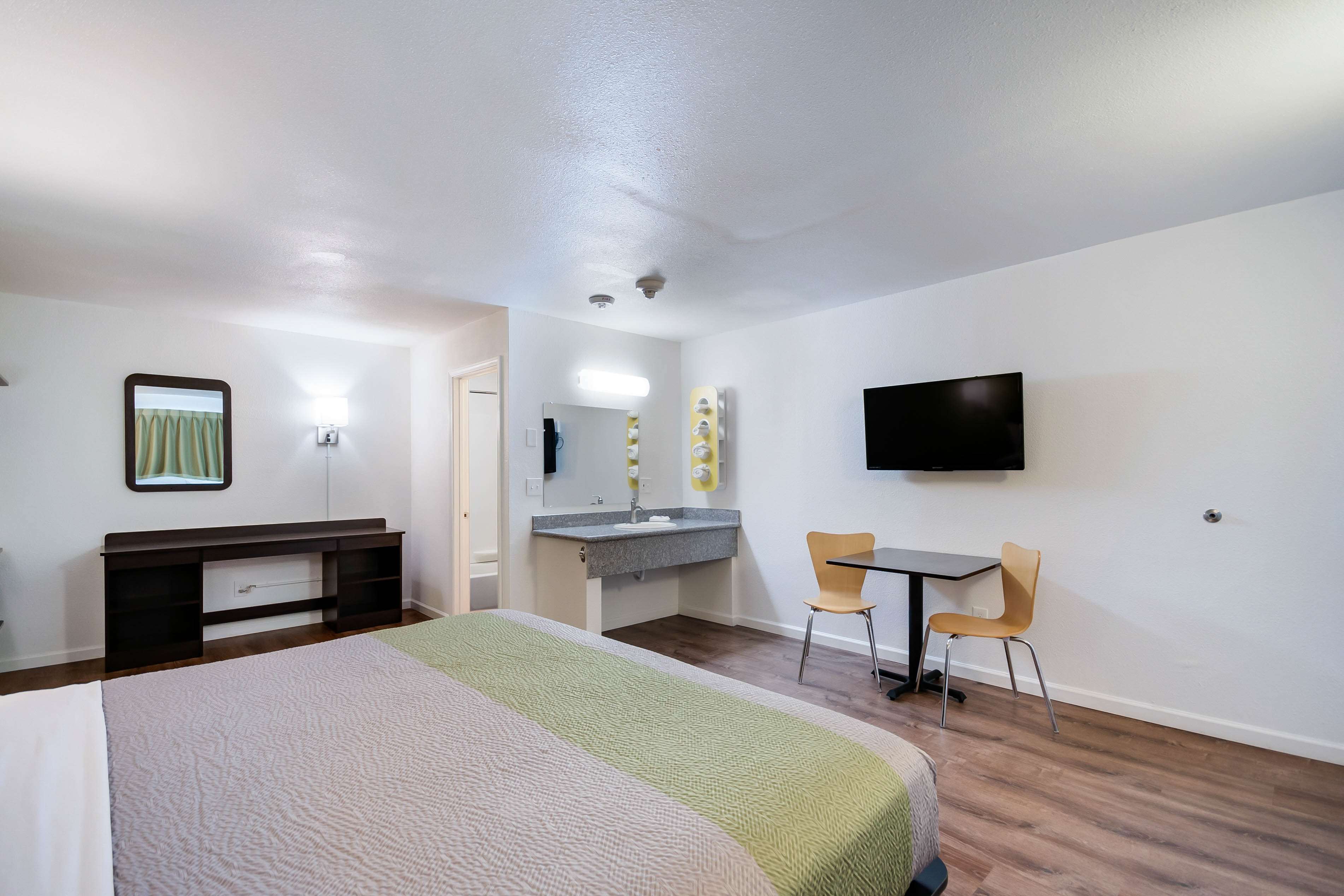 Motel 6 Burlington