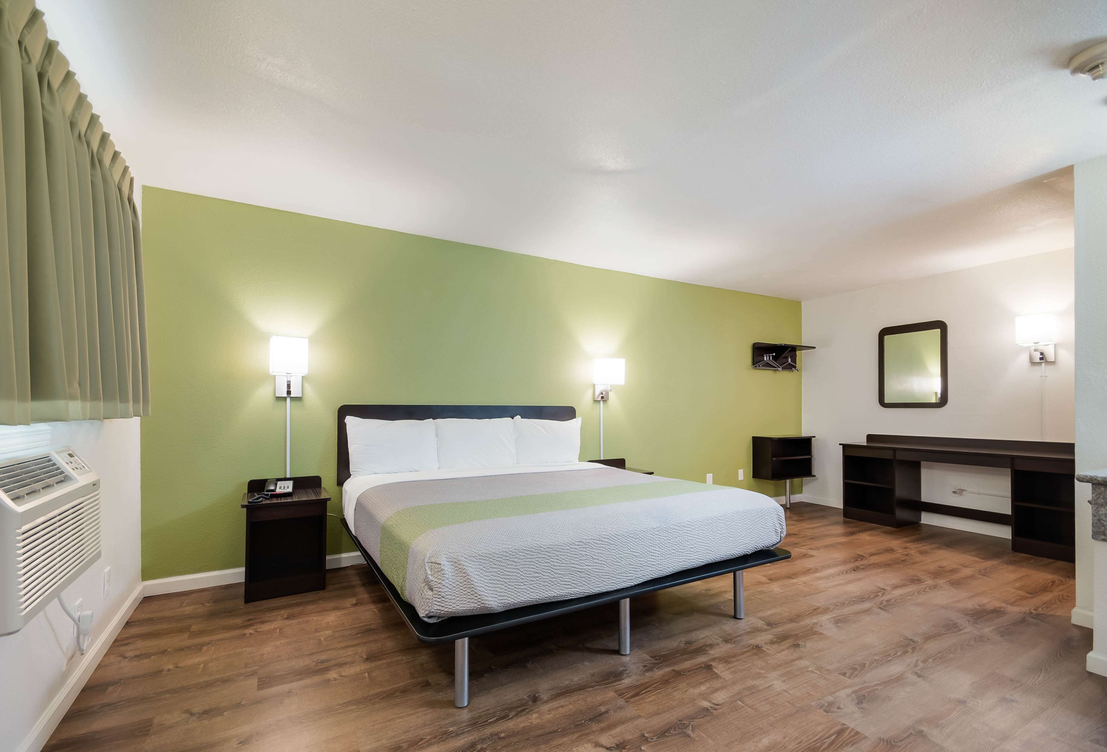 Motel 6 Burlington