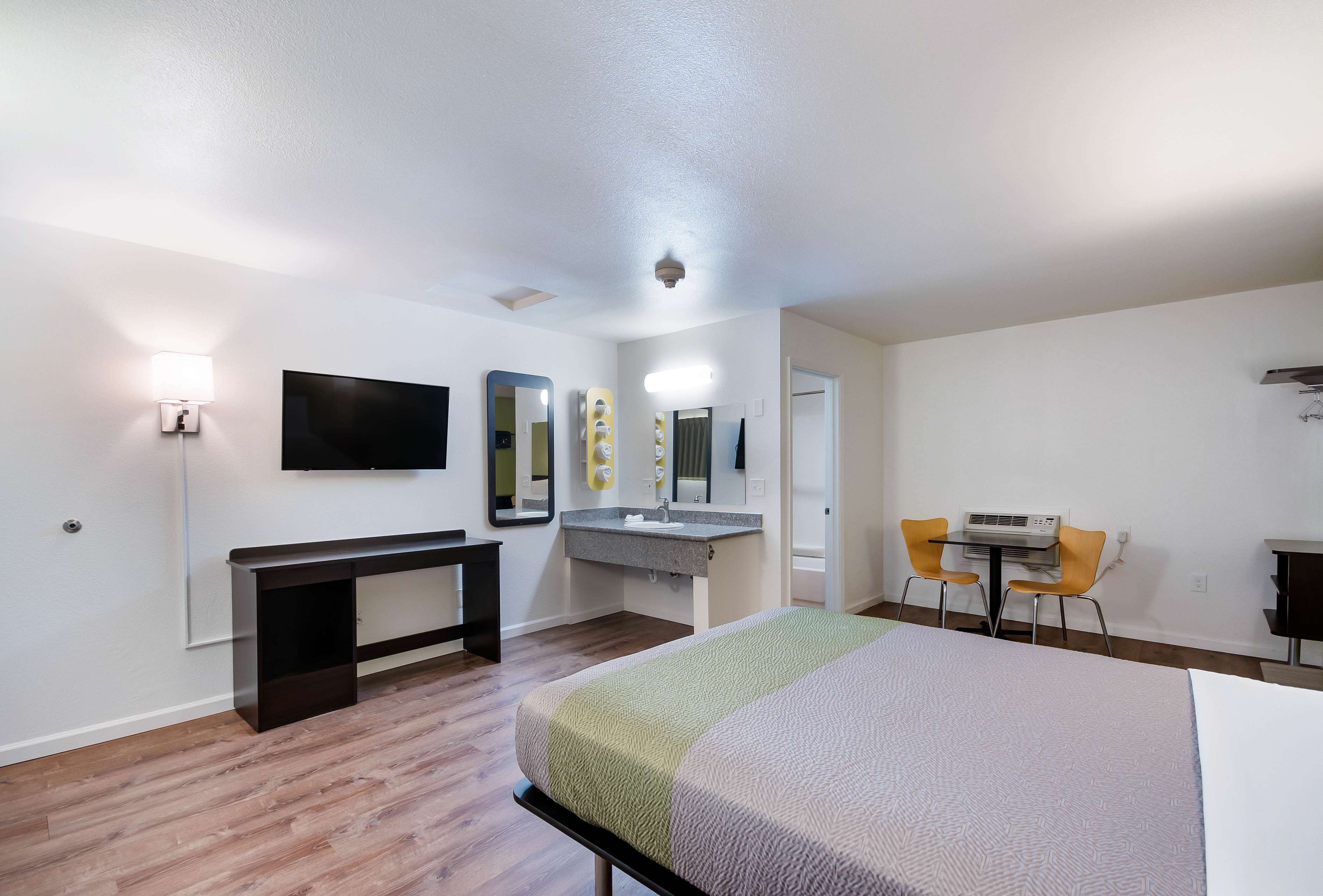 Motel 6 Burlington
