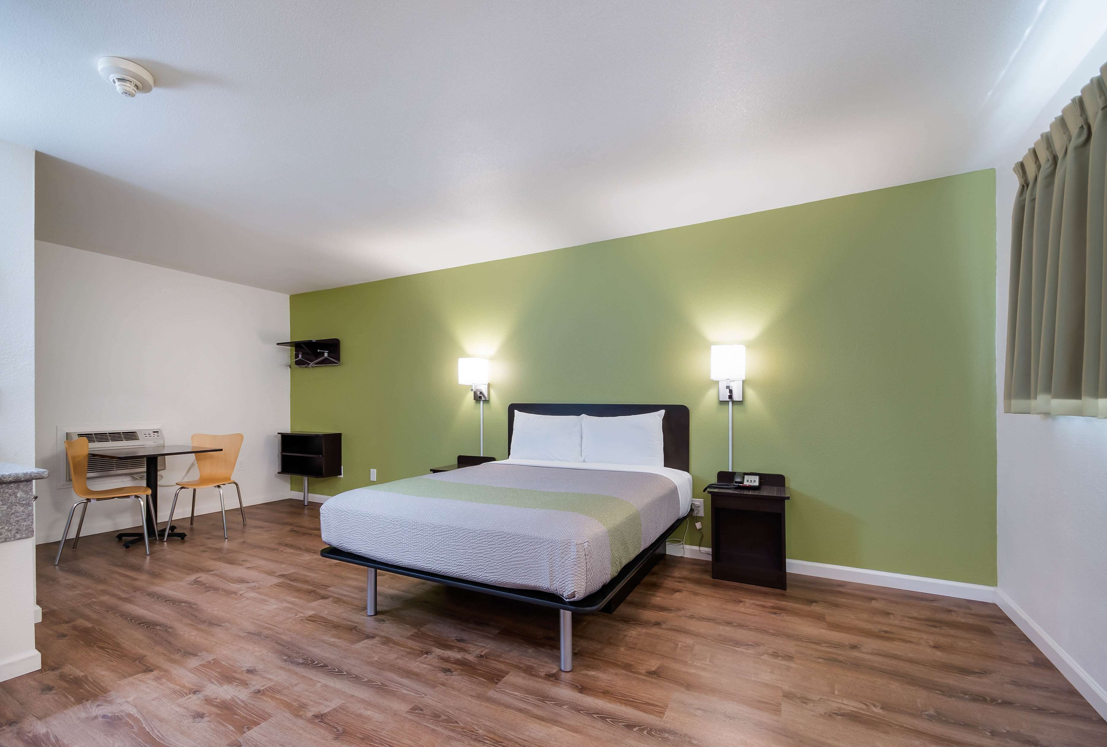 Motel 6 Burlington