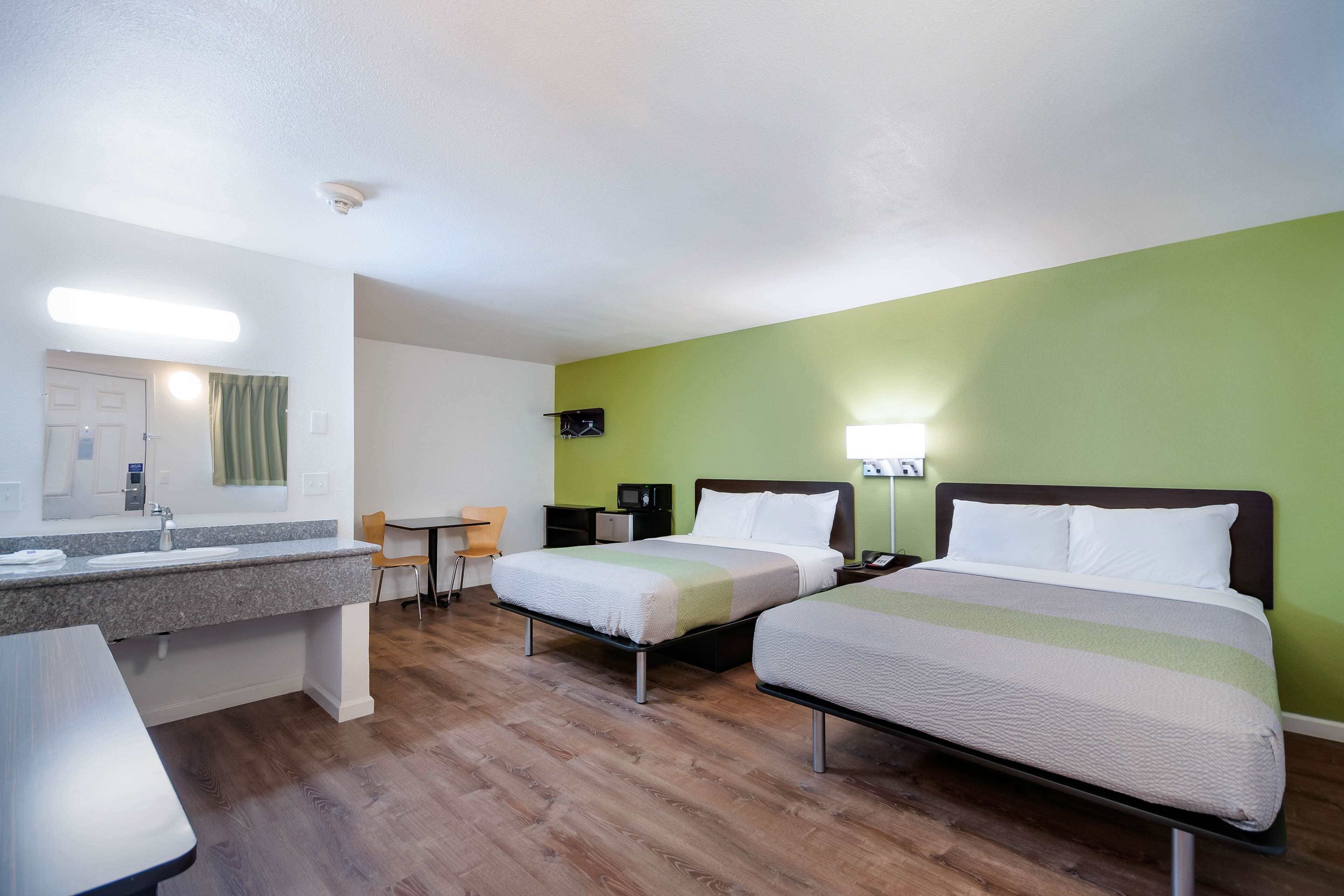 Motel 6 Burlington