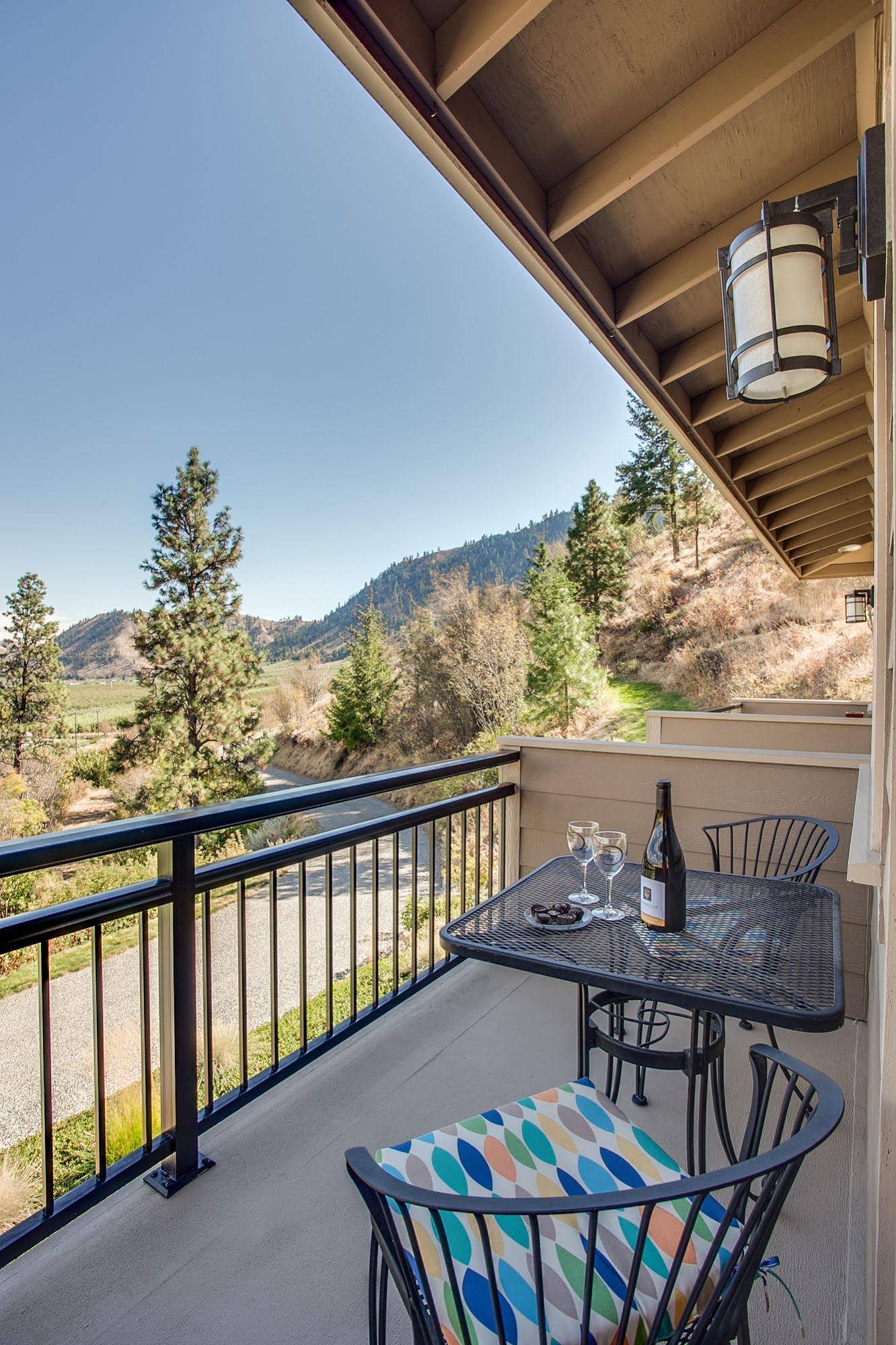 Cascade Valley Inn