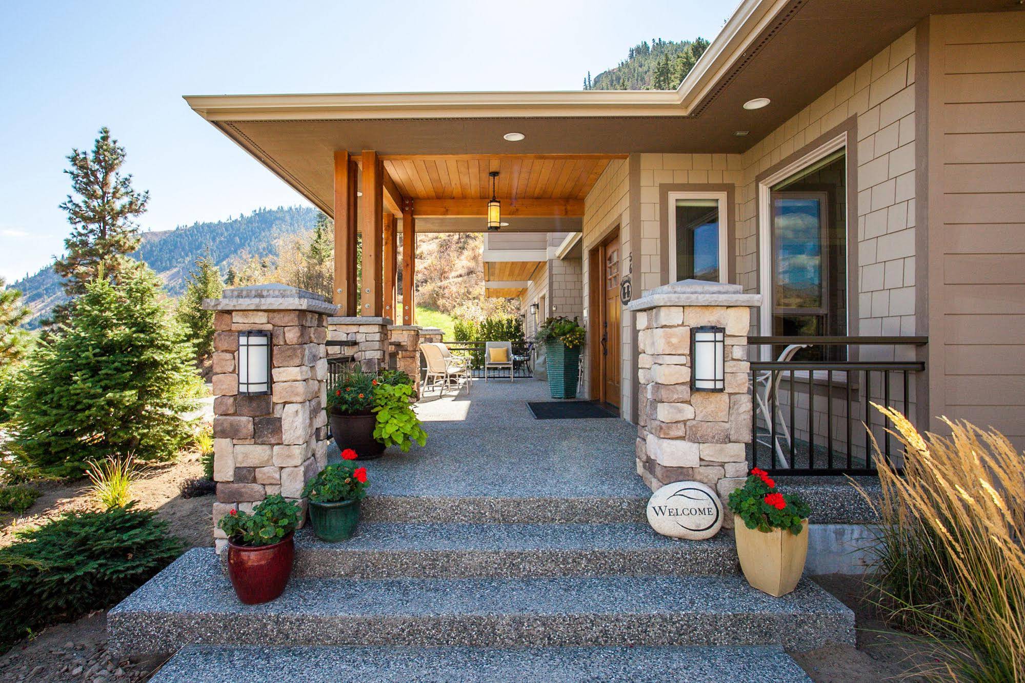 Cascade Valley Inn