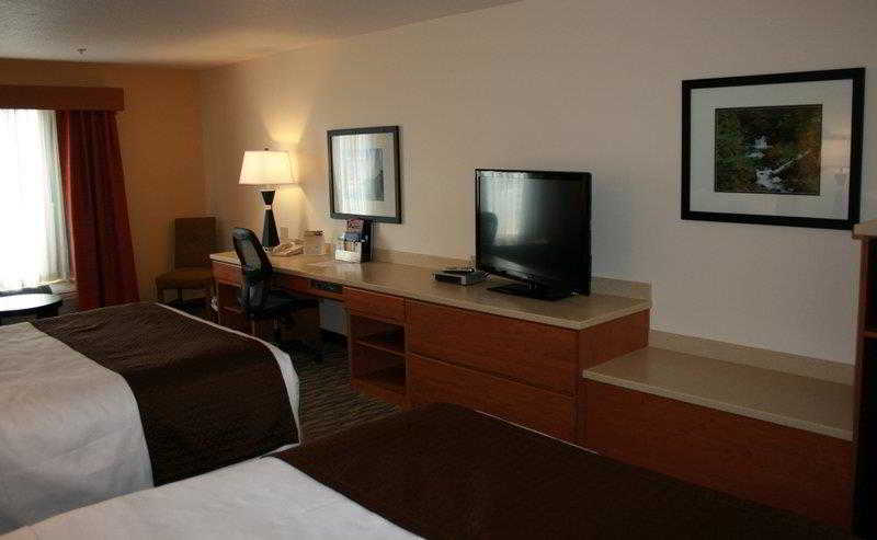 Best Western Plus Park Place Inn & Suites