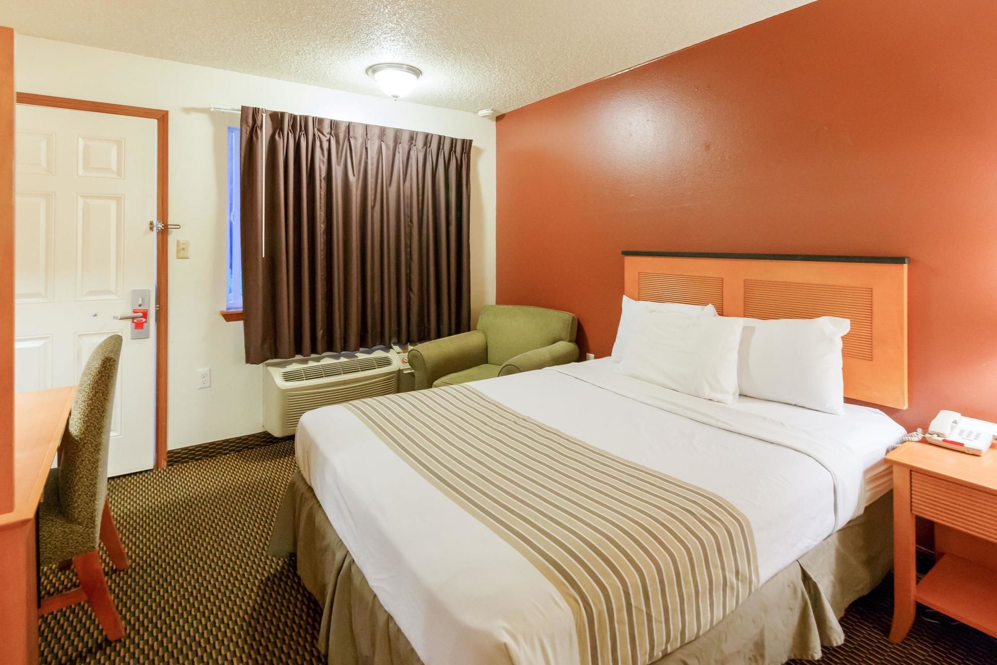 OYO Hotel Chehalis I-5 South