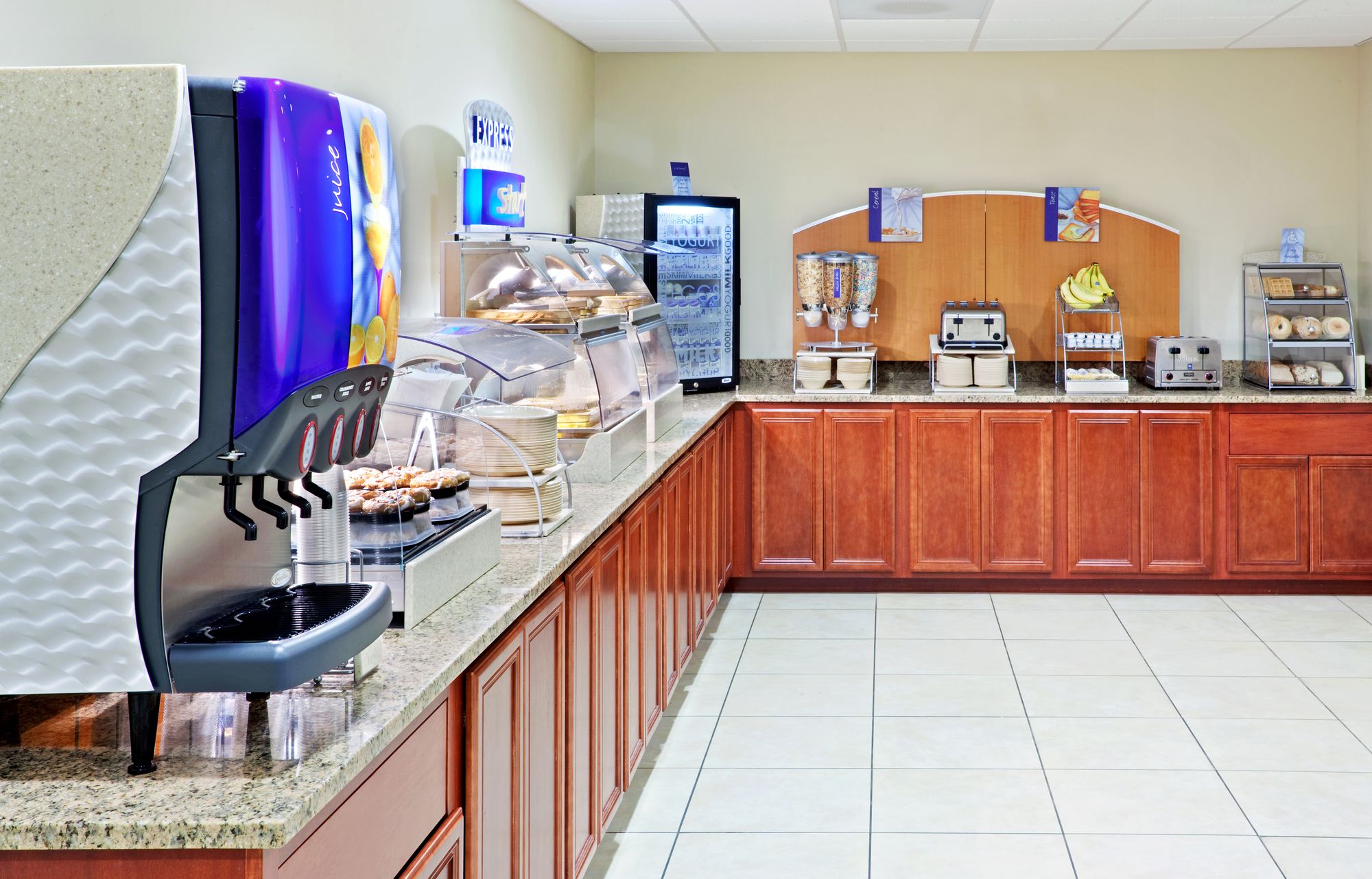 Holiday Inn Express & Suites Chehalis-Centralia