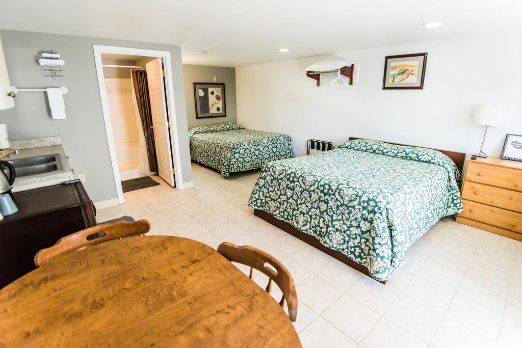 Riverwalk Inn
