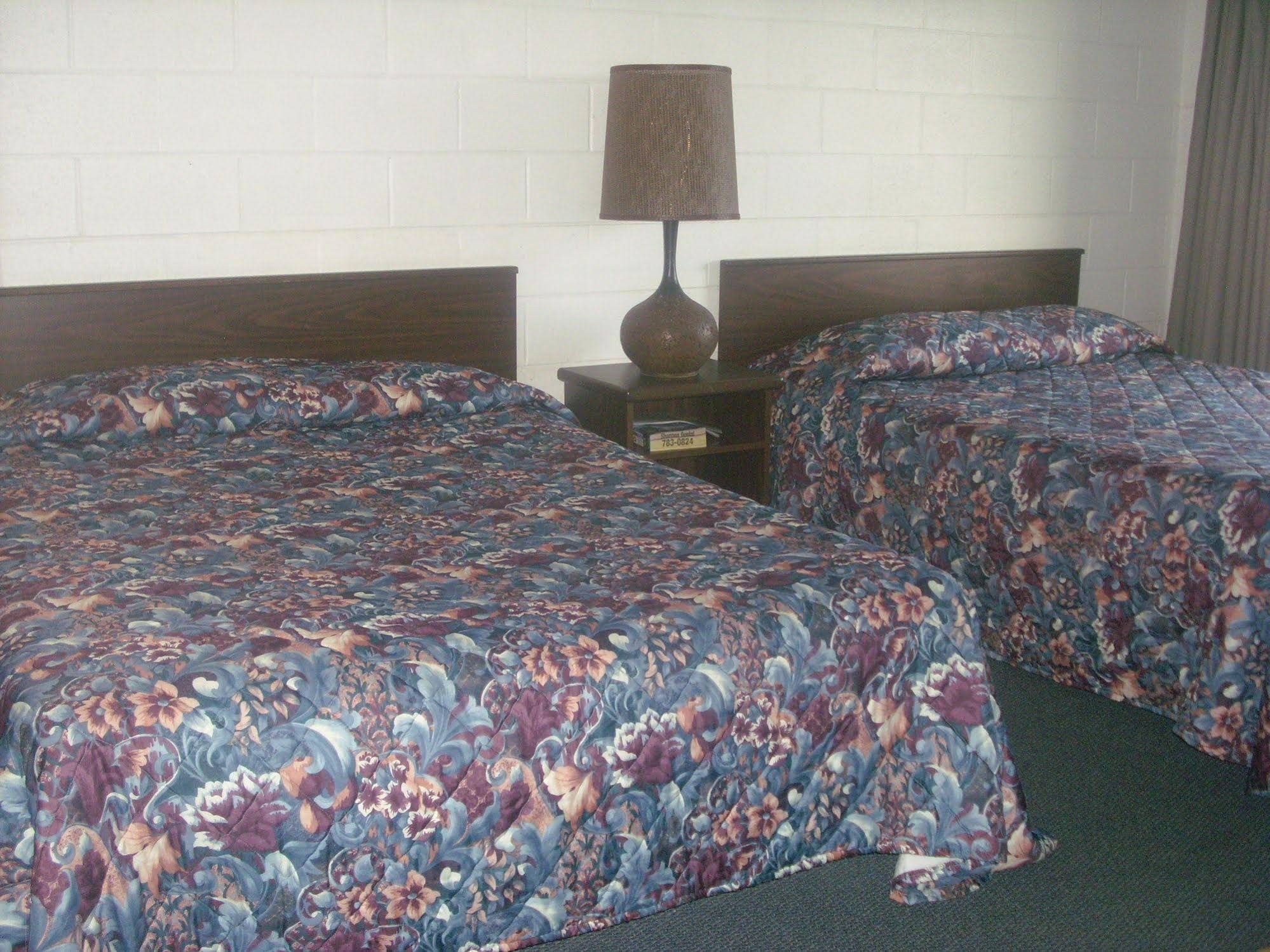 M&M Motel